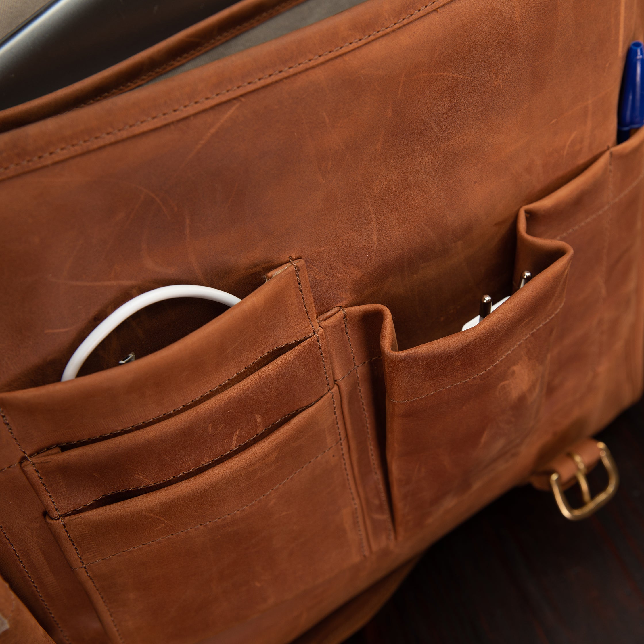 Pull Up Leather Executive Briefcase - Sandstorm Kenya (KE)