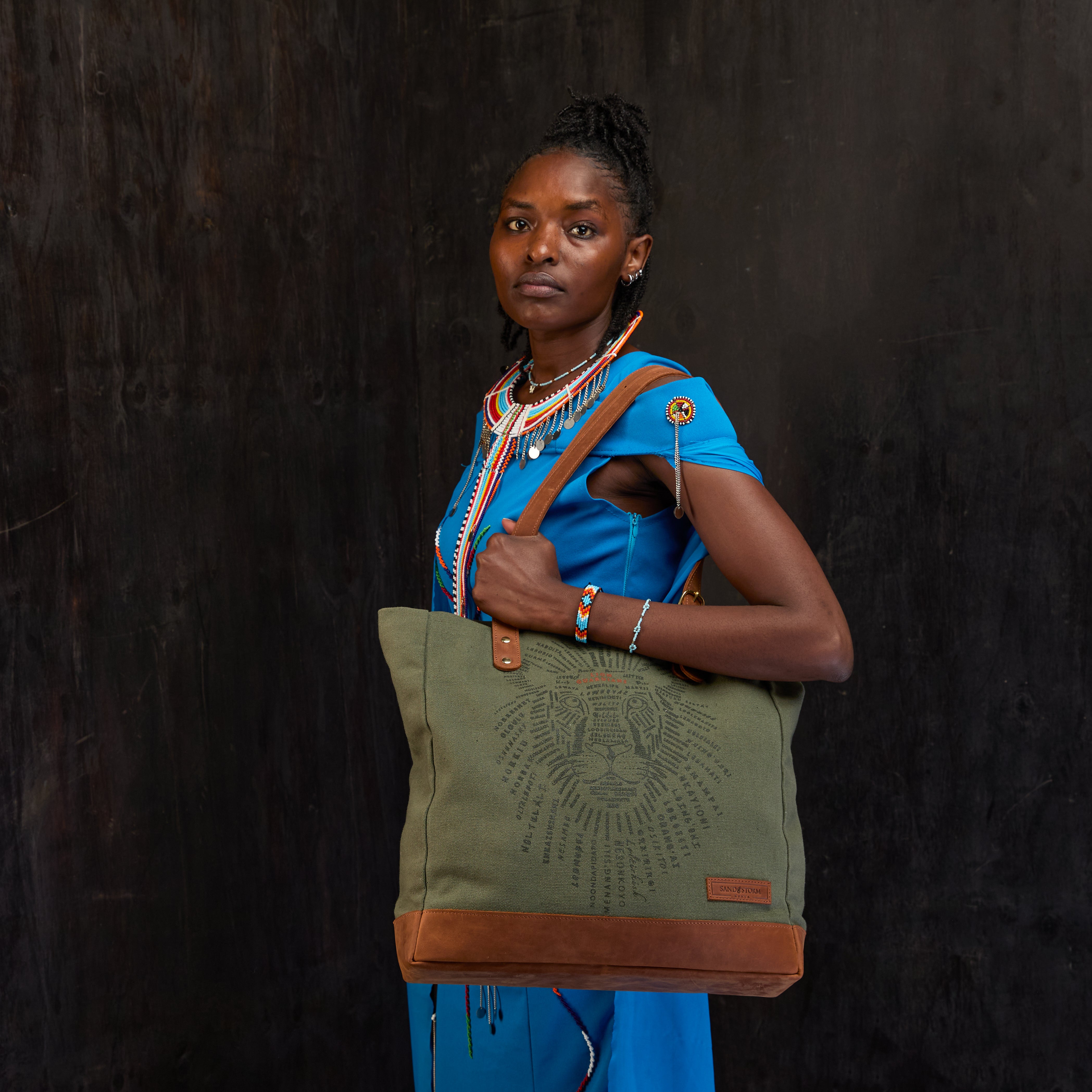 Canvas Metrine Tote x Lion Guardian (Bond)