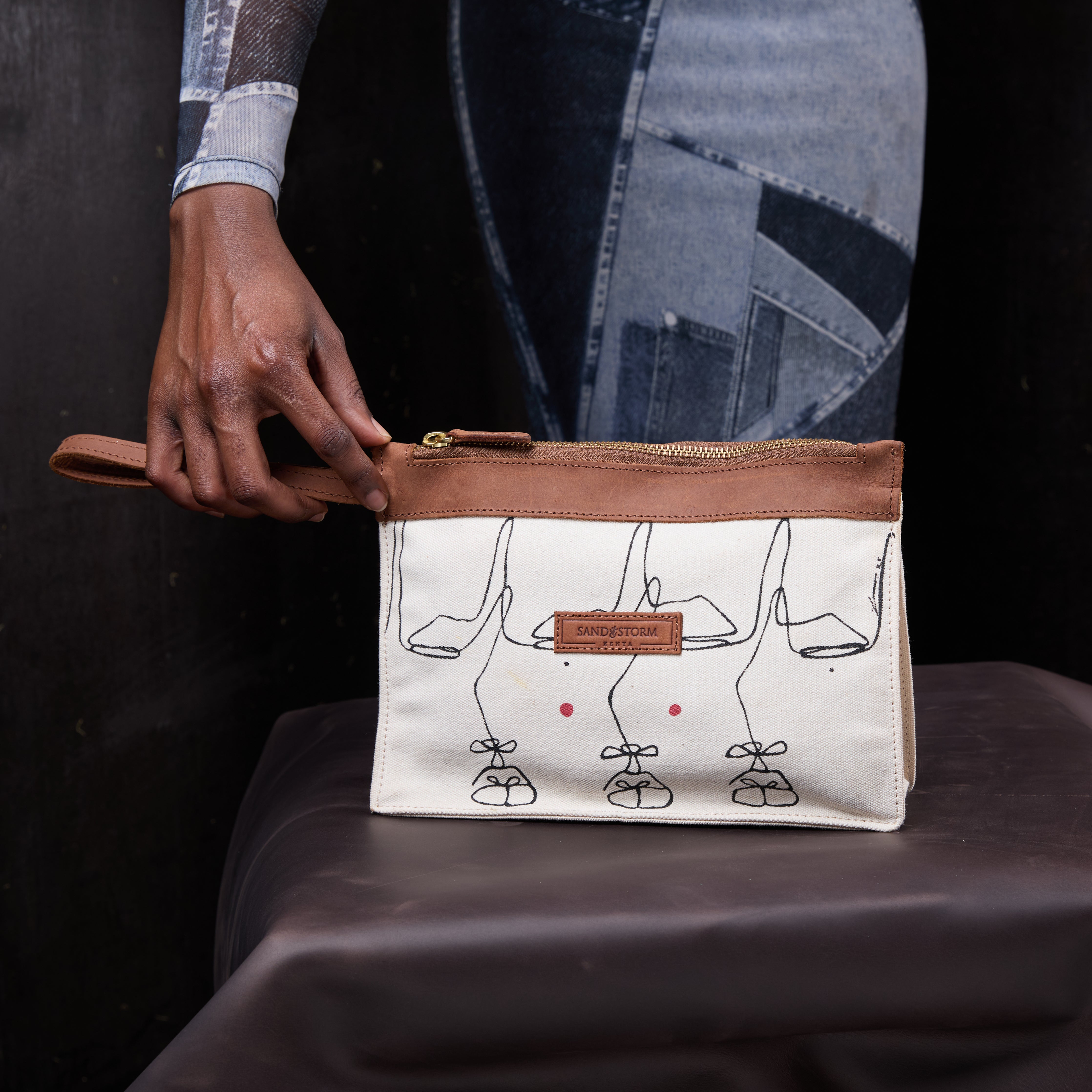 Canvas Agnes Pouch Intertwine Print x EndoSquared