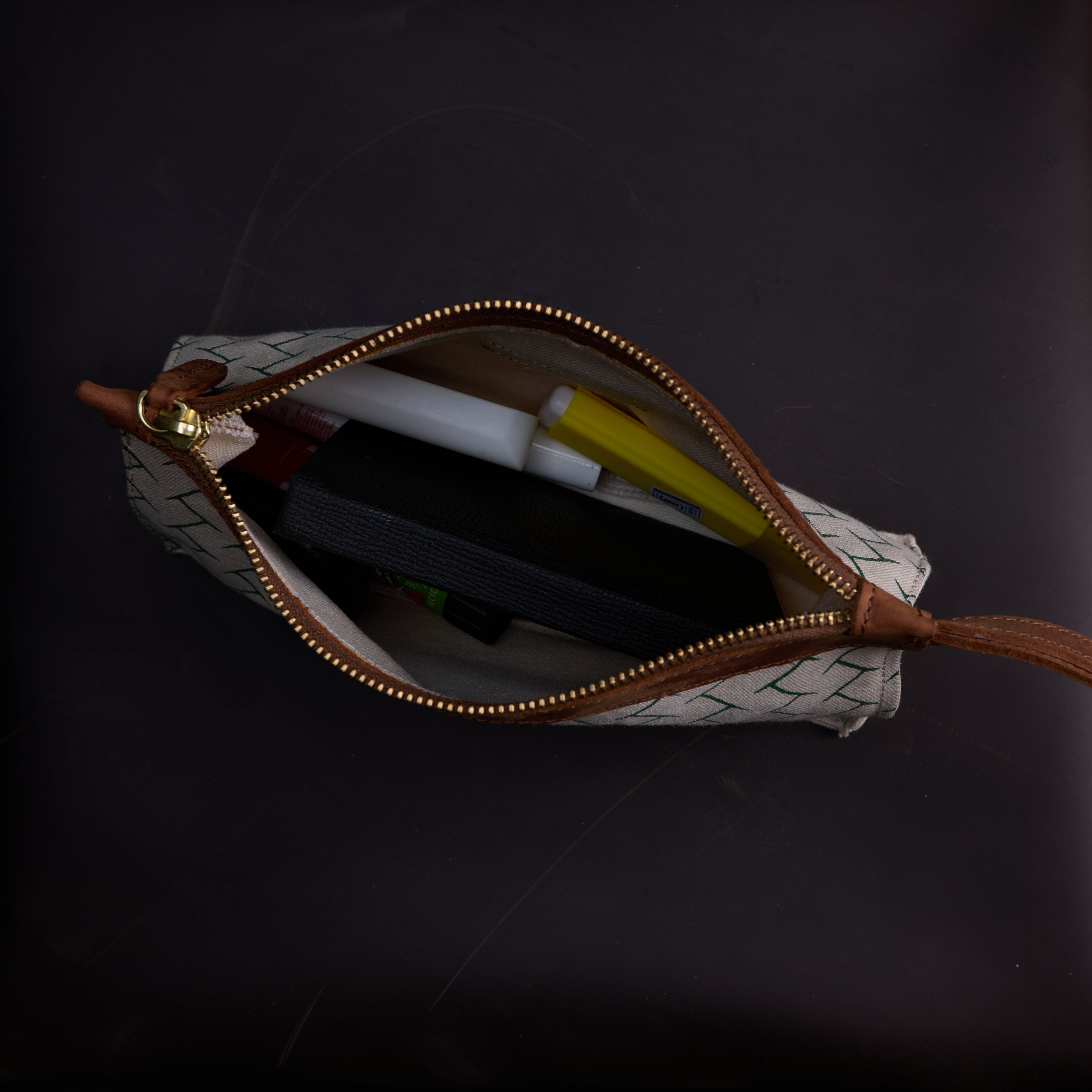 Canvas Agnes Woven Print Pouch