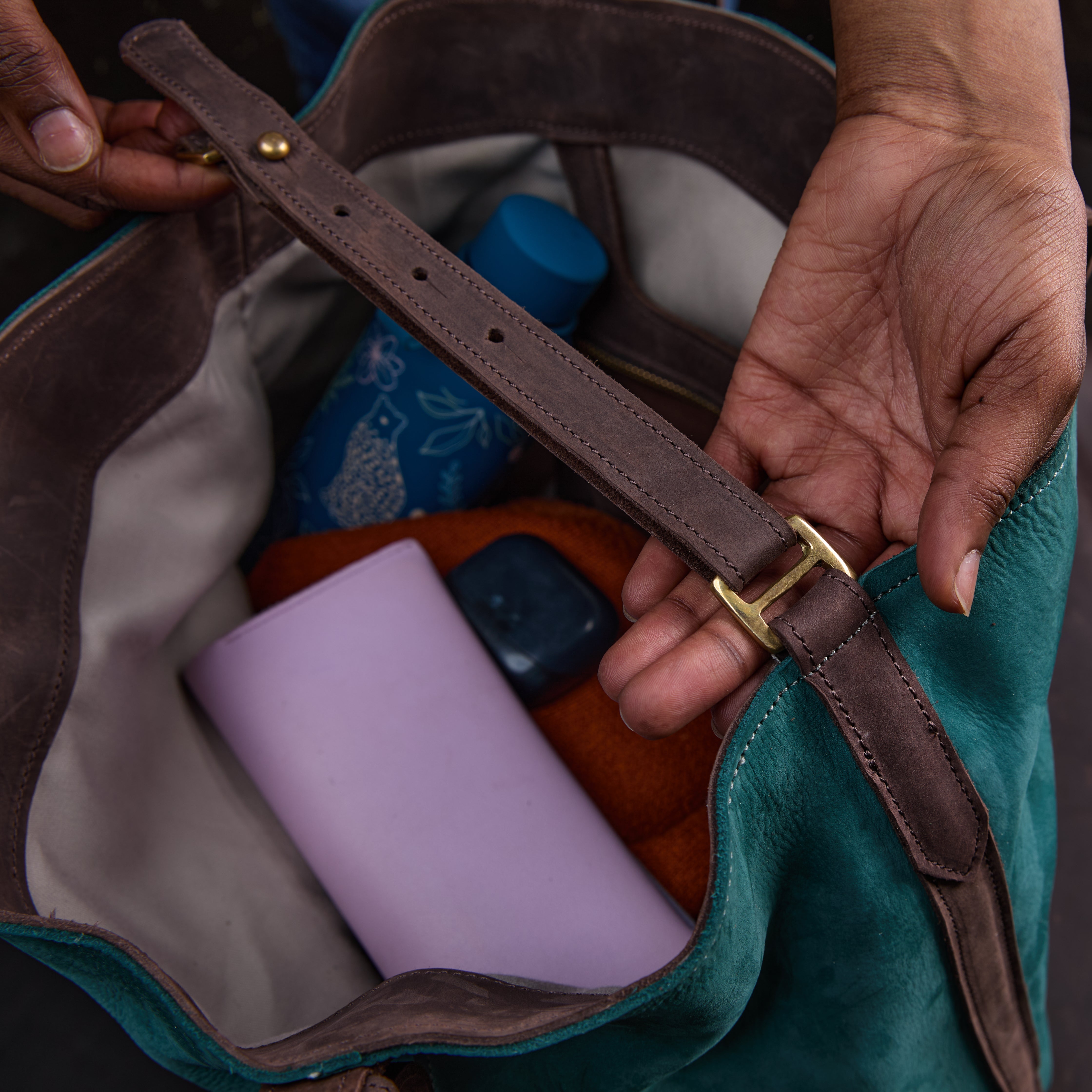 Suede Tote Plain