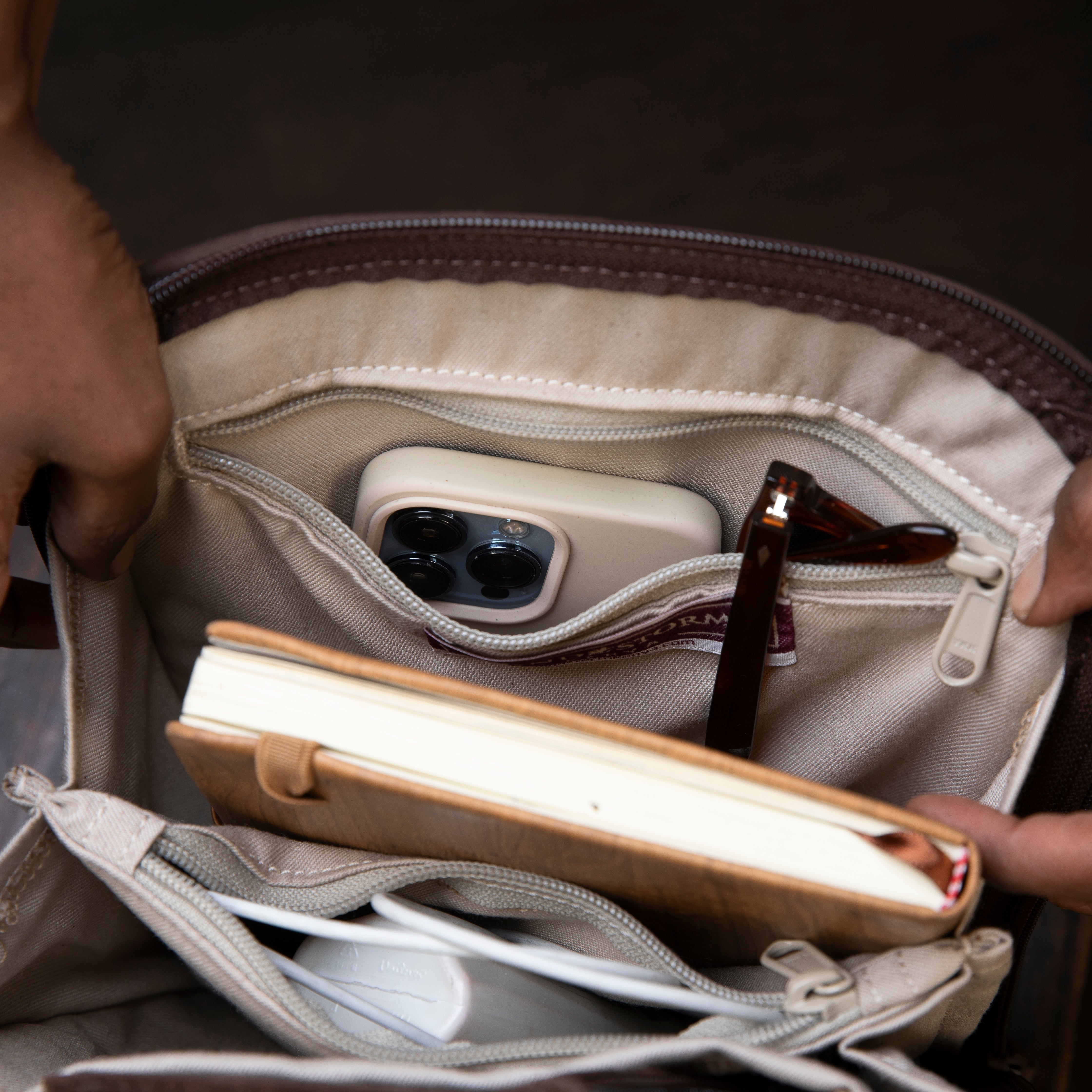 Pull-up Leather Sporran Crossbody