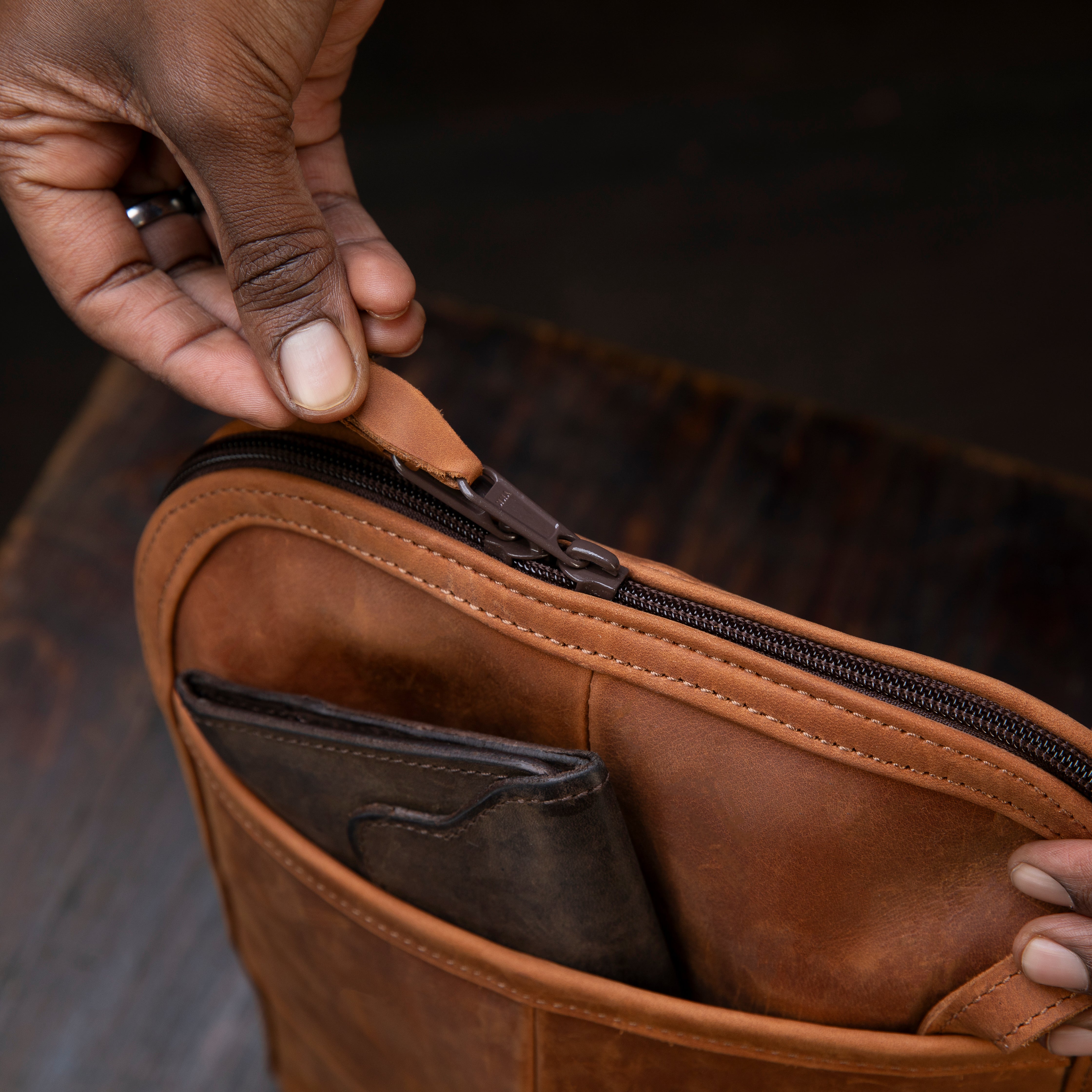 Pull-up Leather Sporran Crossbody
