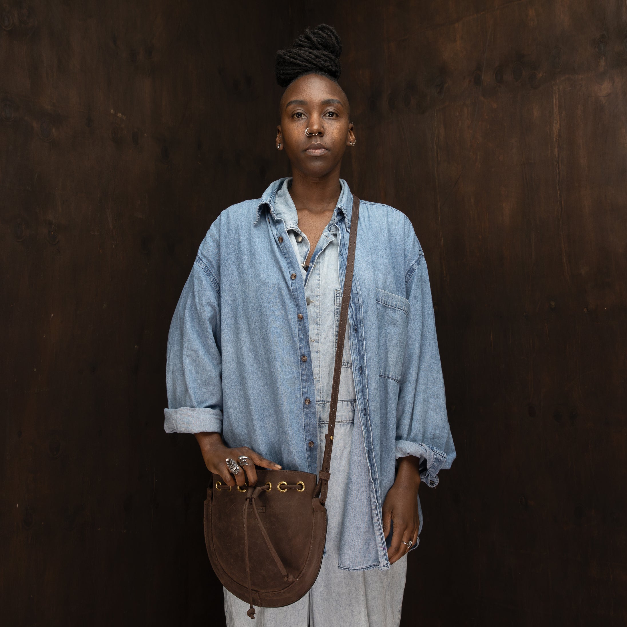 Pull-up Leather Bucket Crossbody Plain - Sandstorm Kenya (Intl)