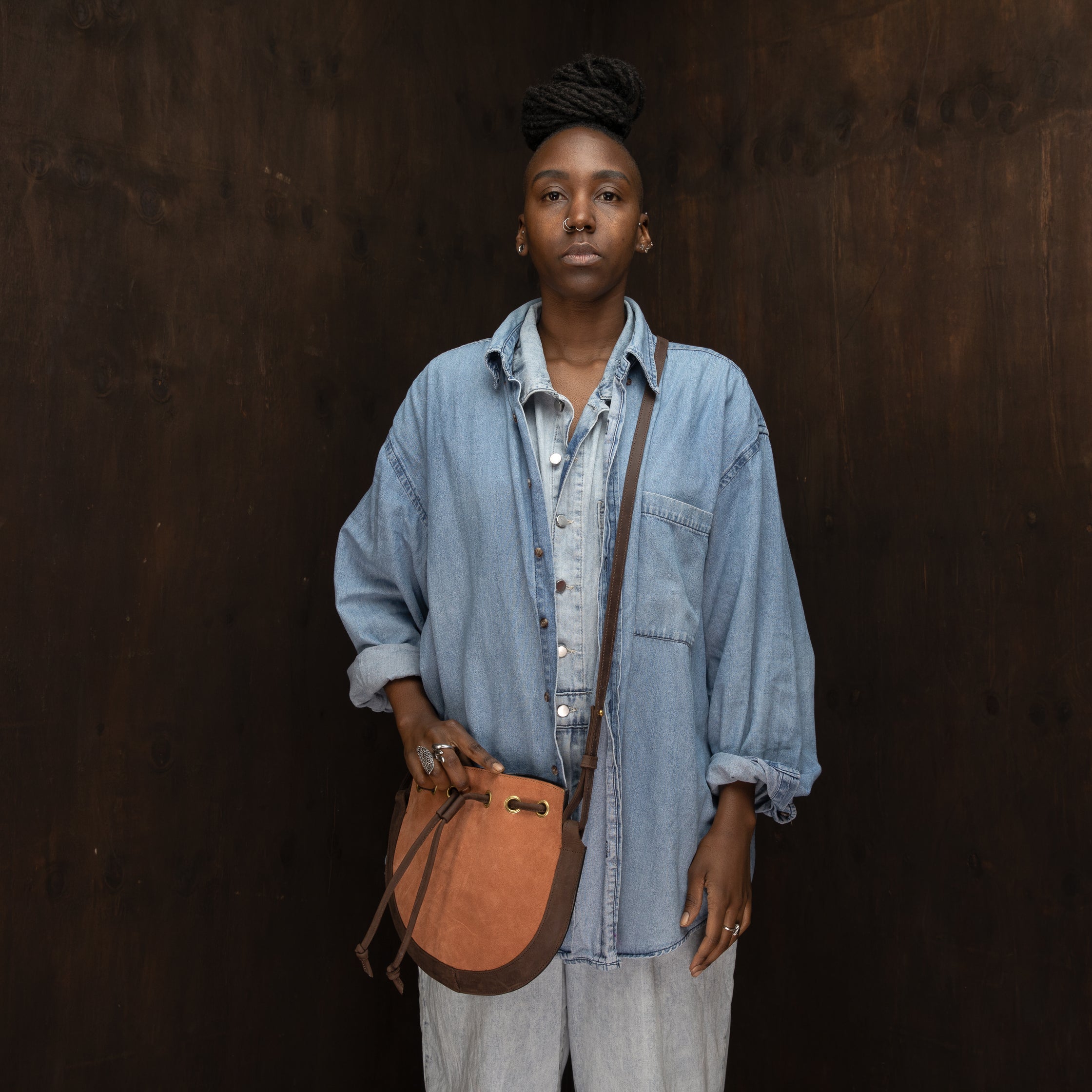 Suede Bucket Crossbody Plain - Sandstorm Kenya (Intl)