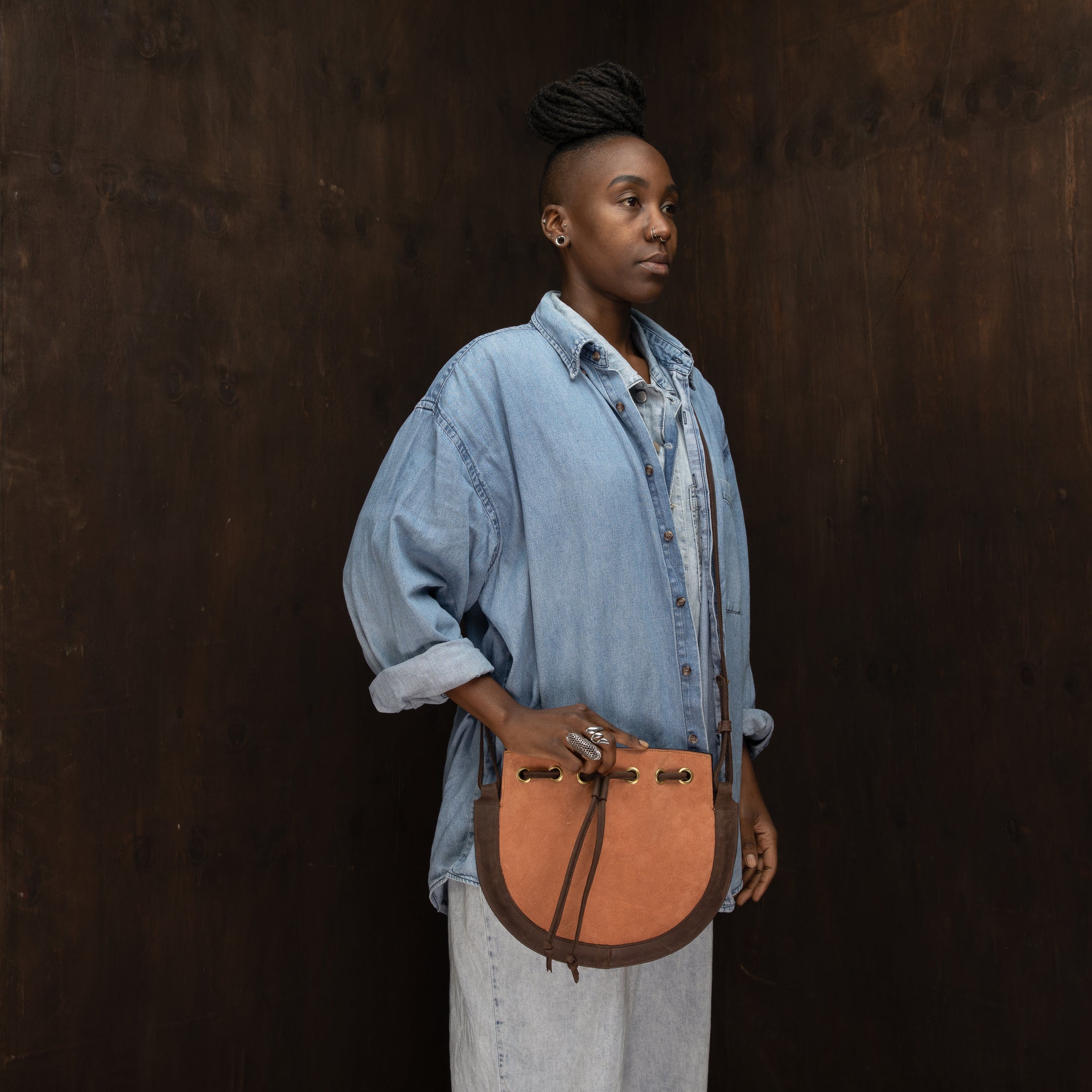 Suede Bucket Crossbody Plain - Sandstorm Kenya (Intl)