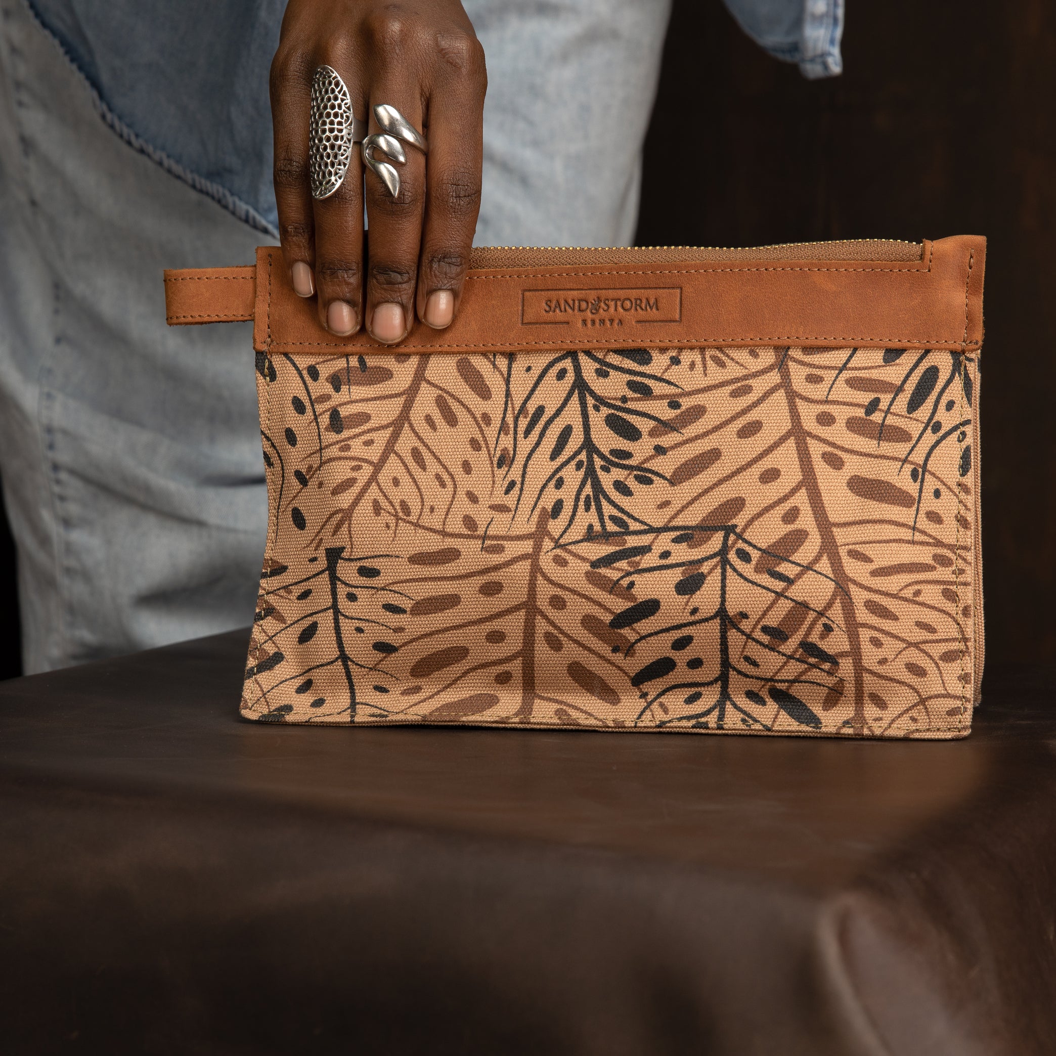 Canvas Matawi Print Agnes Pouch - Sandstorm Kenya (Intl)