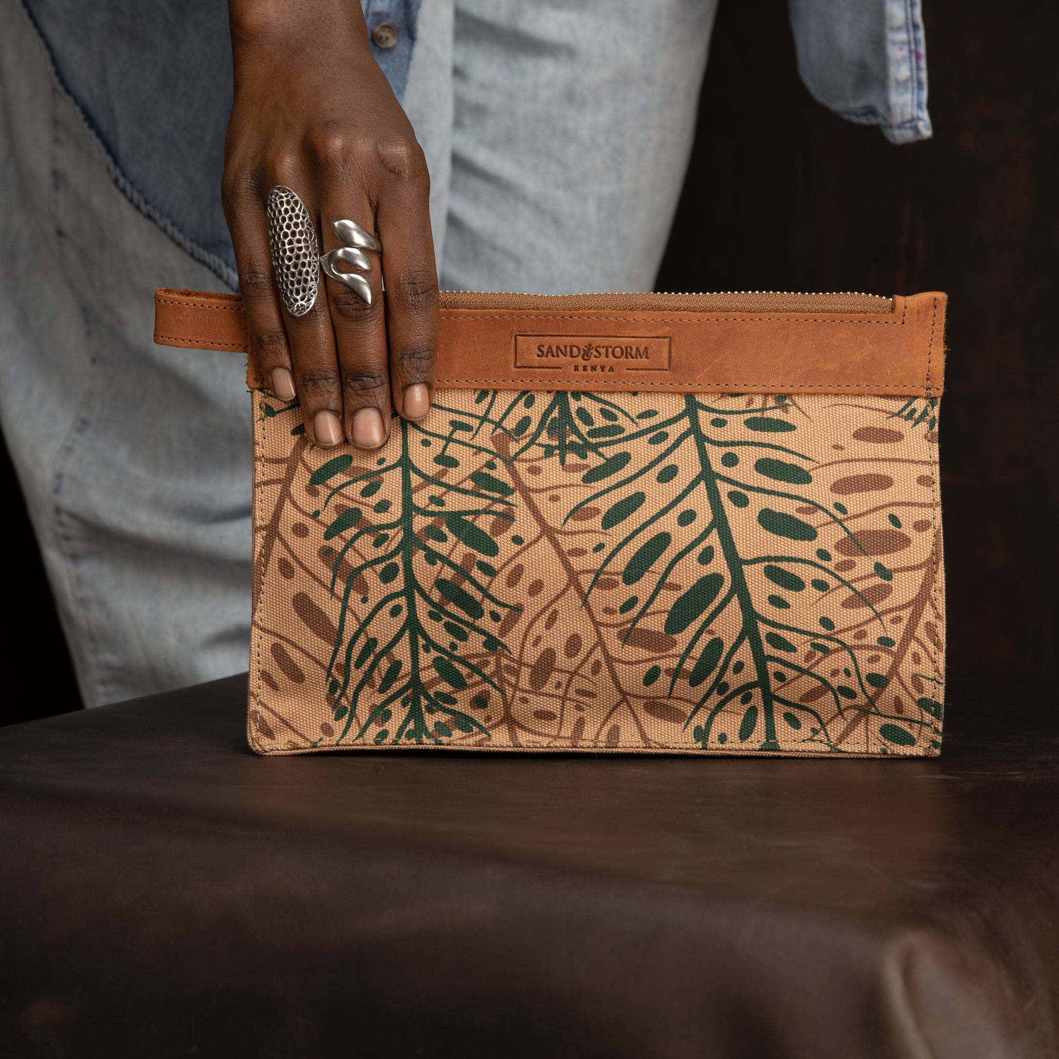 Canvas Matawi Print Agnes Pouch - Sandstorm Kenya (Intl)