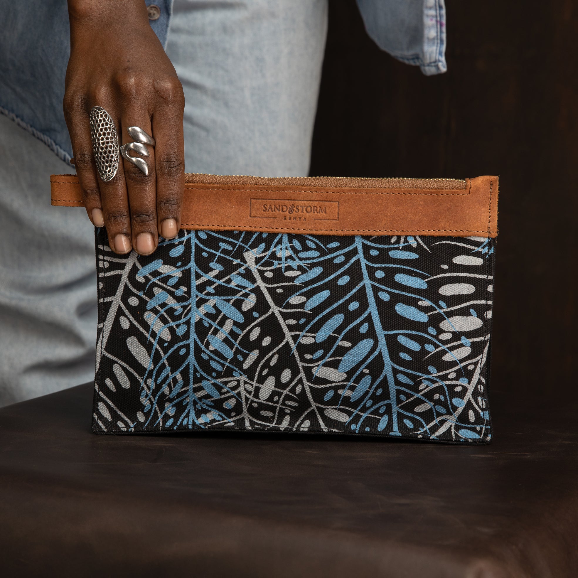 Canvas Matawi Print Agnes Pouch - Sandstorm Kenya (Intl)