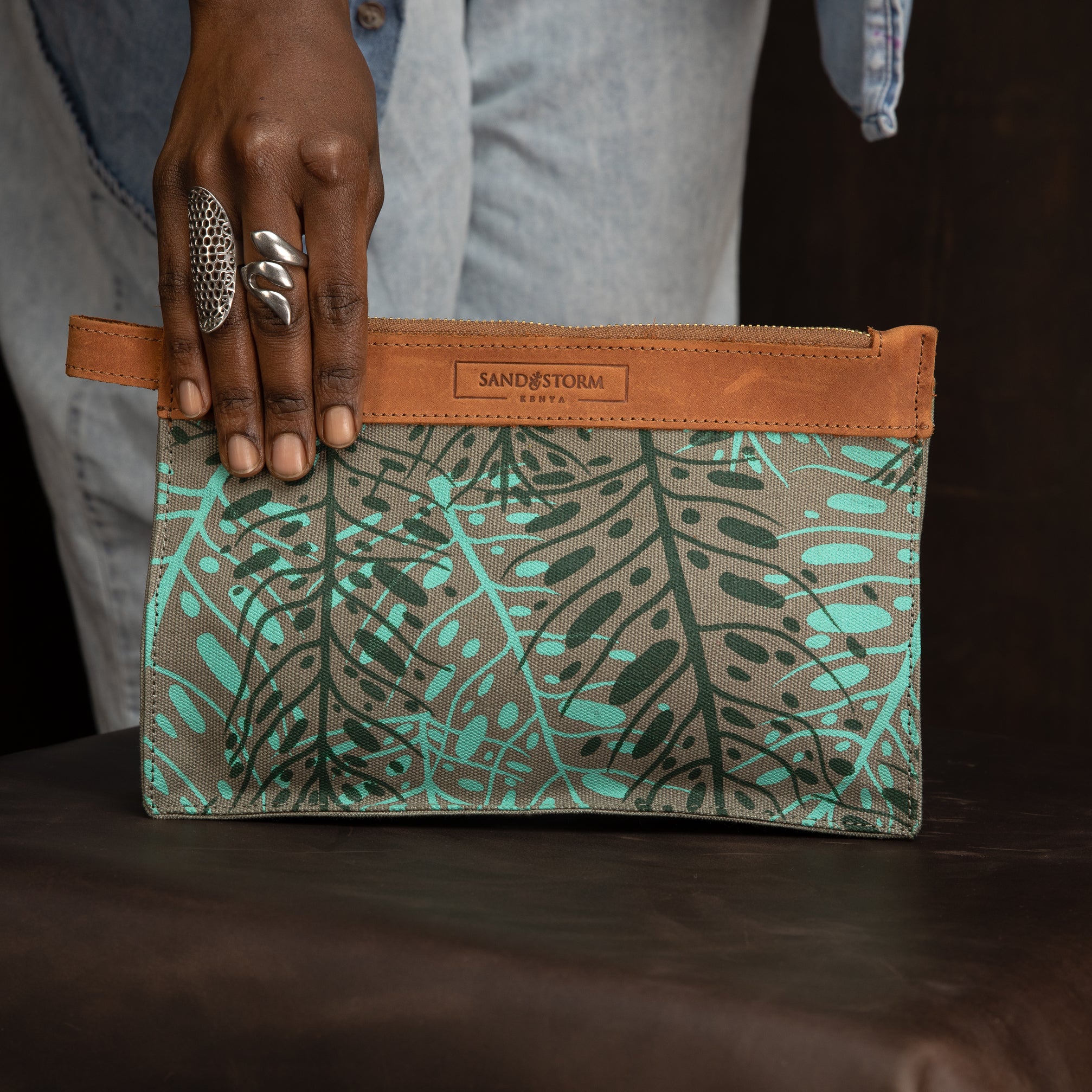 Canvas Matawi Print Agnes Pouch - Sandstorm Kenya (Intl)