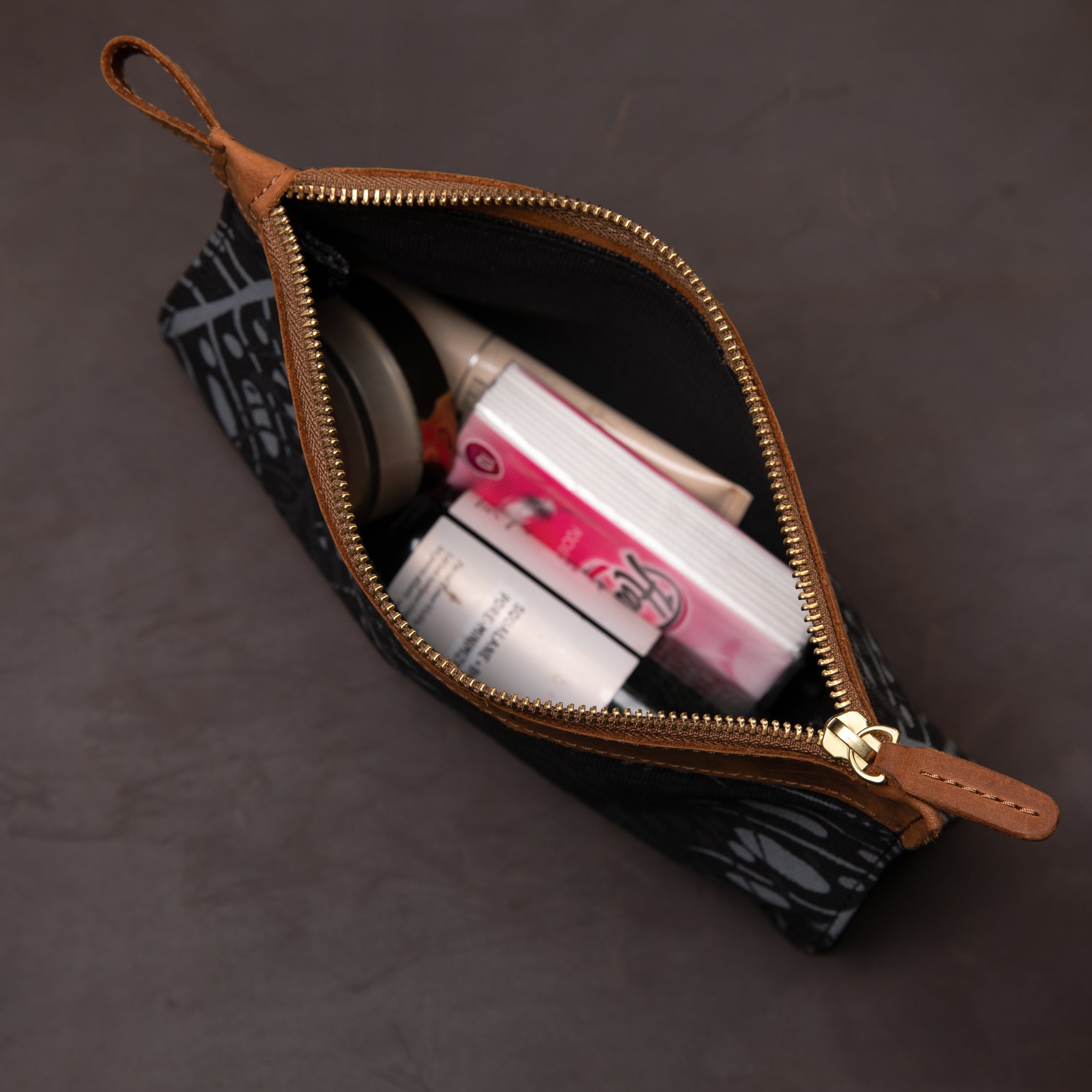 Canvas Matawi Print Agnes Pouch - Sandstorm Kenya (Intl)