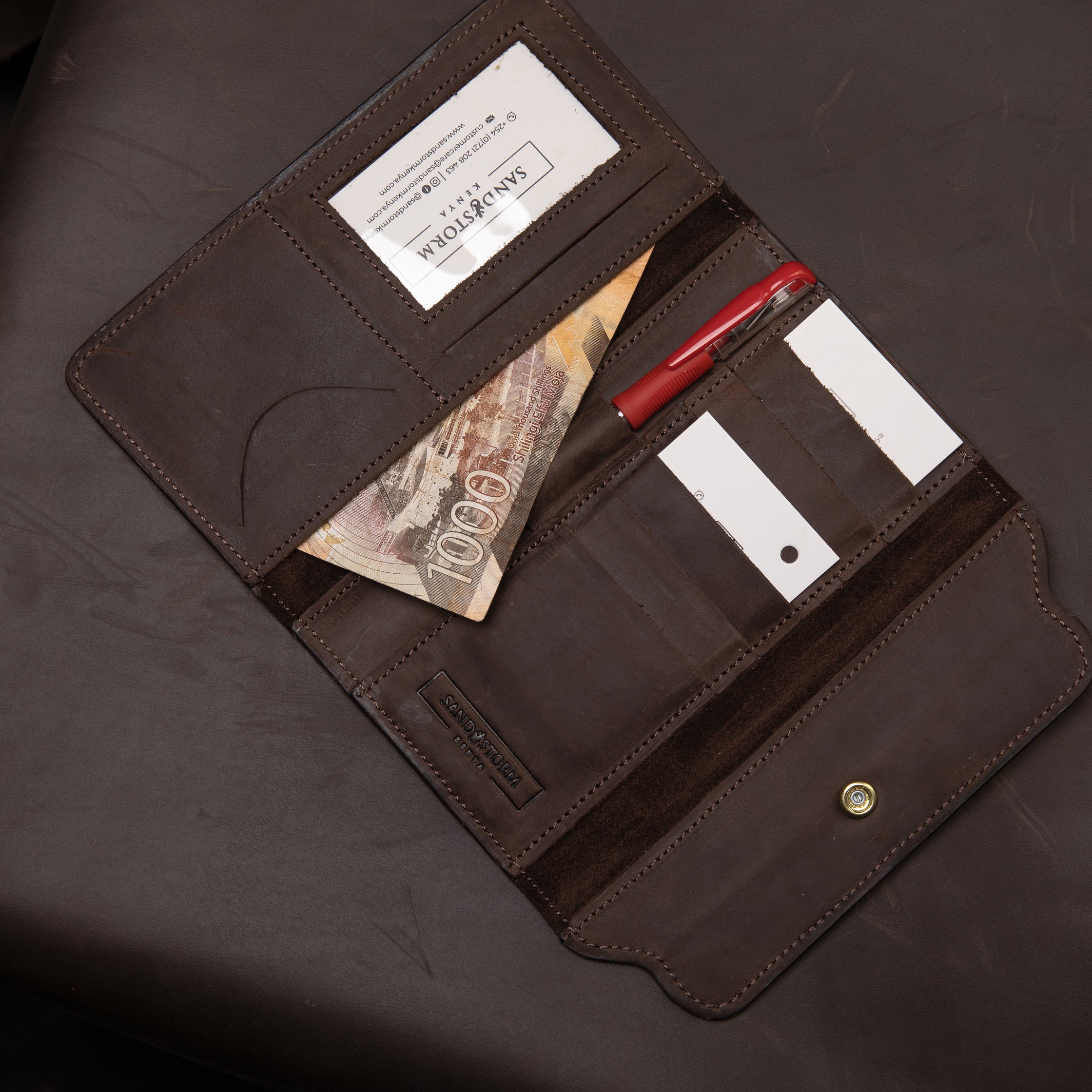 Pull-up Leather Lady's Wallet - Sandstorm Kenya (KE)