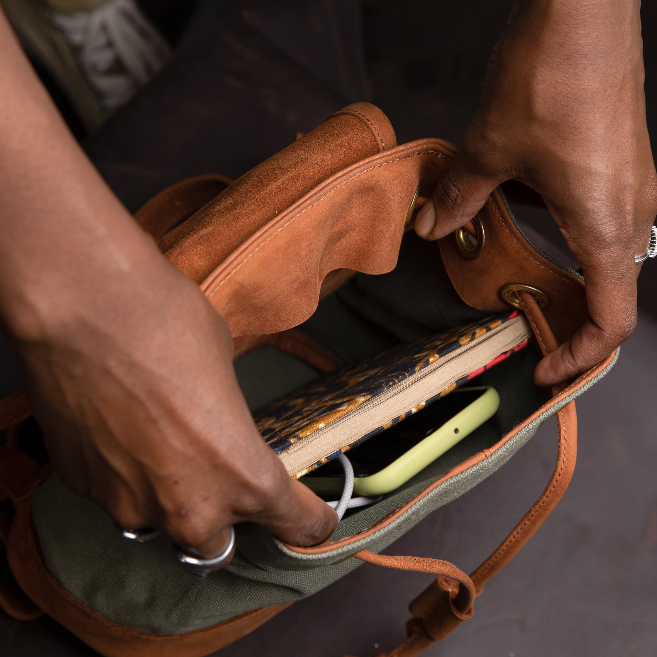 Canvas Cecilia Backpack - Sandstorm Kenya (KE)