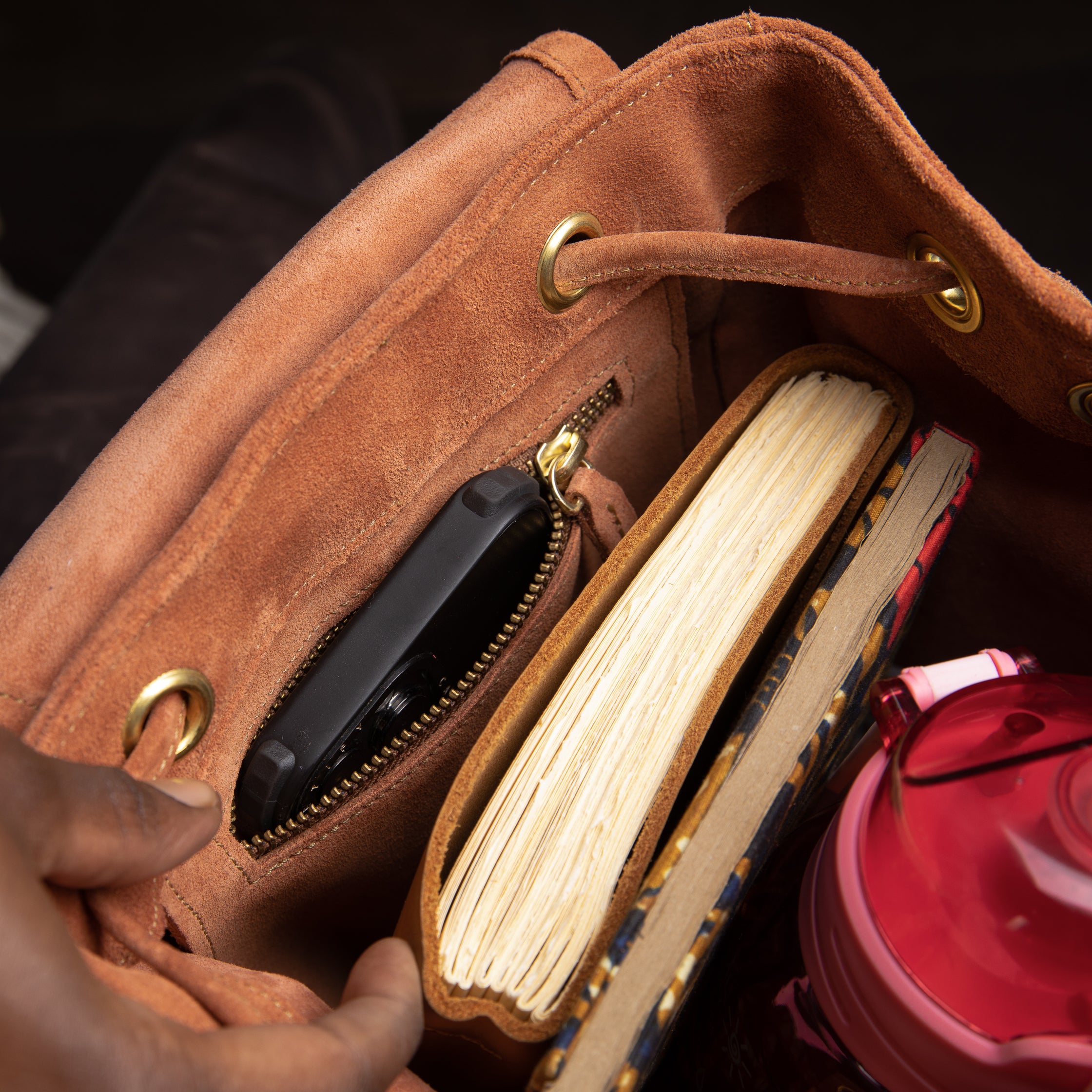 Suede Cecilia Backpack - Sandstorm Kenya (Intl)