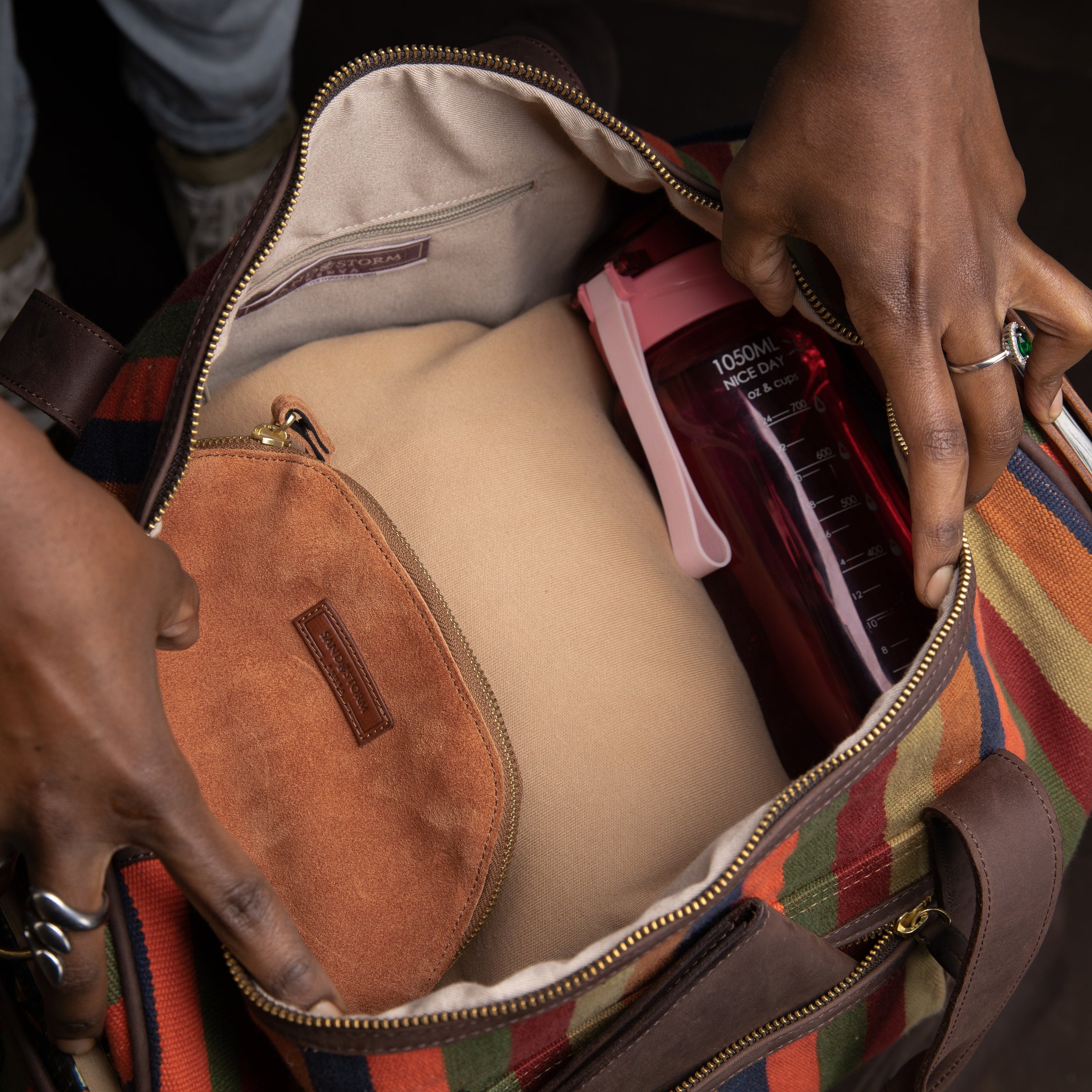 Canvas Abode Explorer - Sandstorm Kenya (KE)