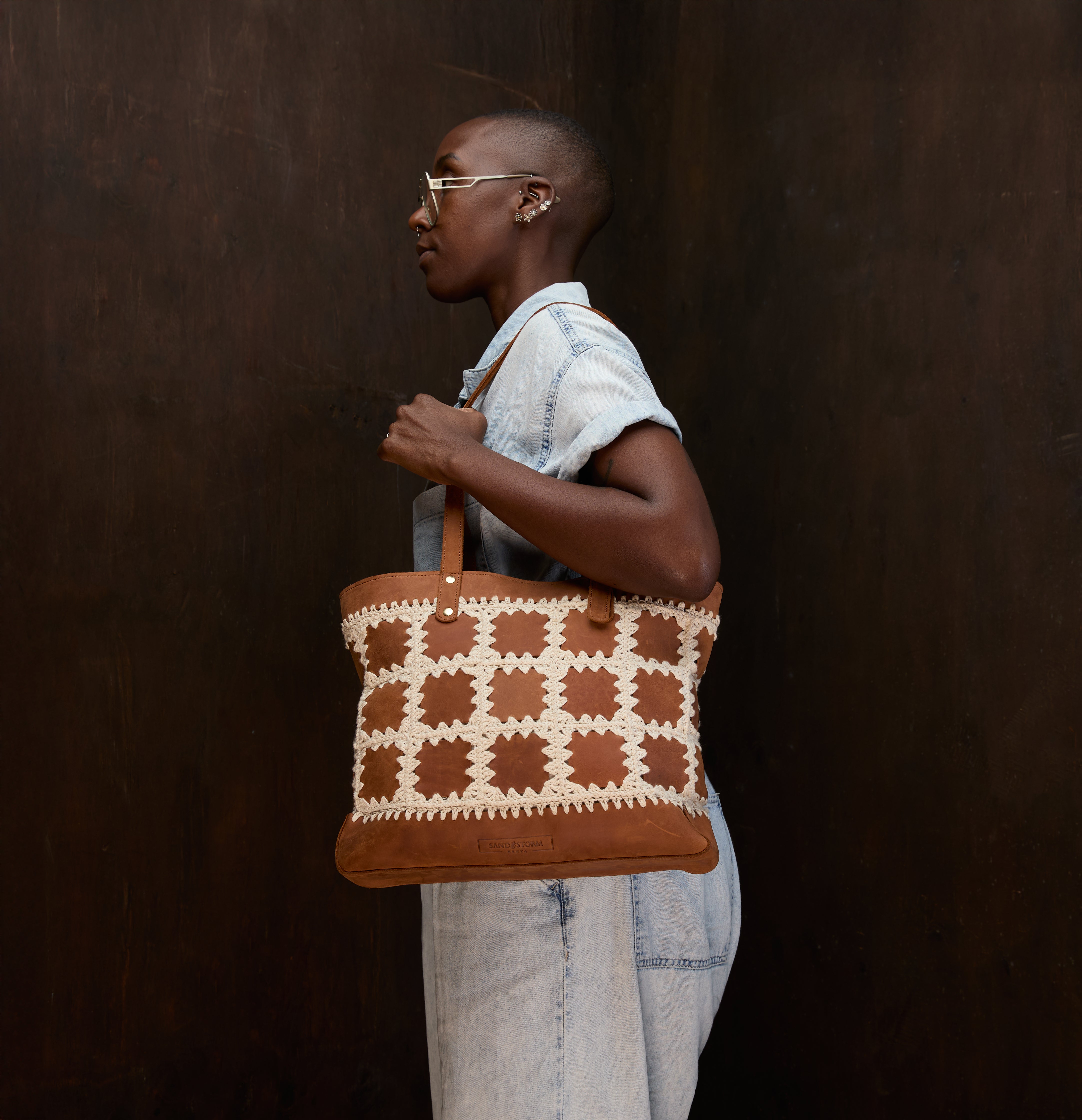 Pull-up Leather Siama Crochet Patched tote