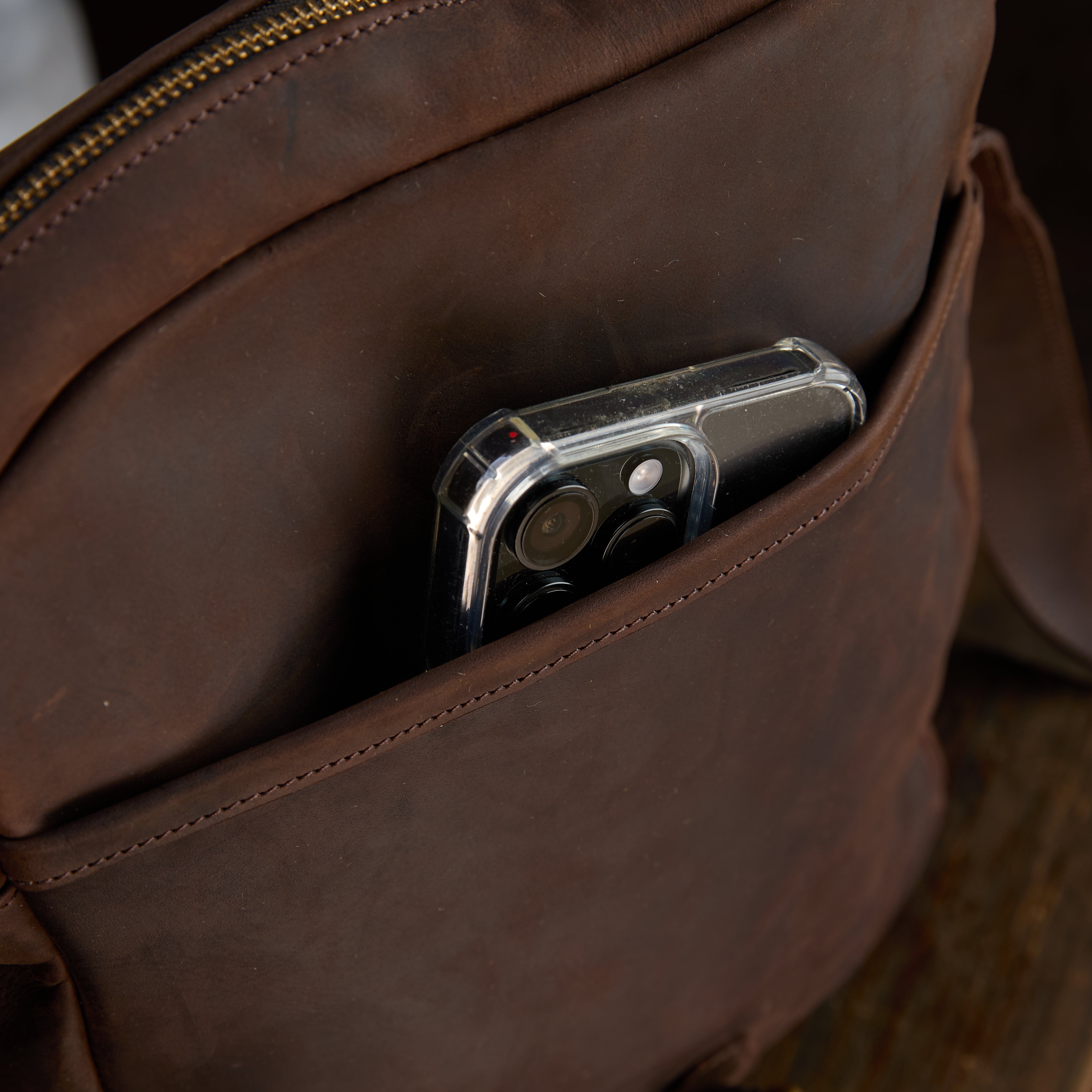 Pull-up Leather Alphonce bag