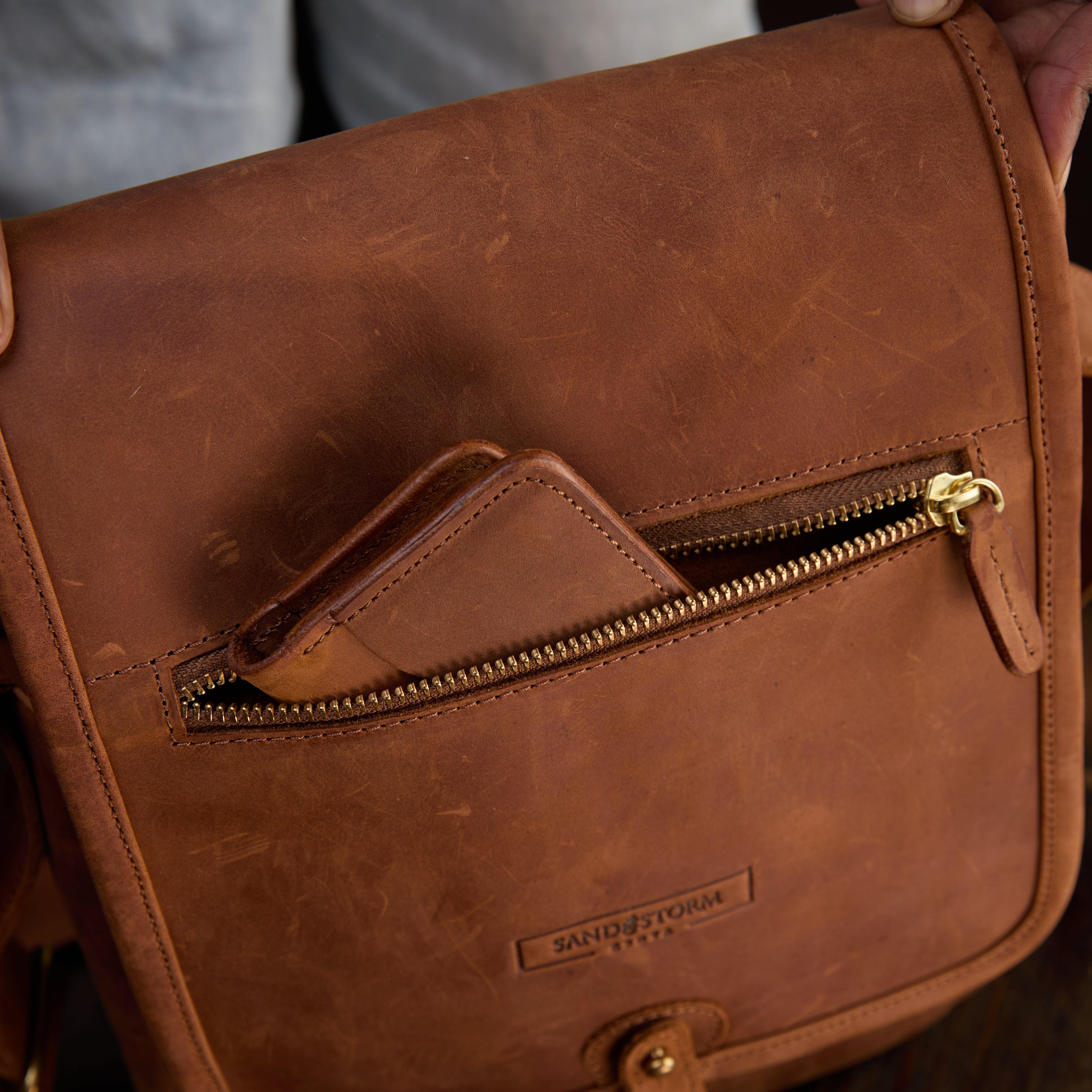 Pull-up Leather Alphonce bag