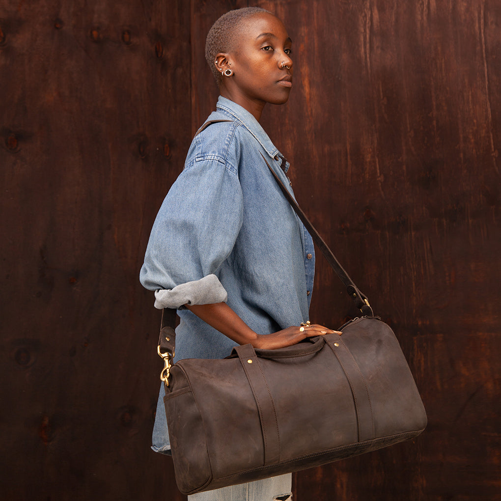 Pull-up Leather Explorer Duffle - Small - Sandstorm Kenya (KE)