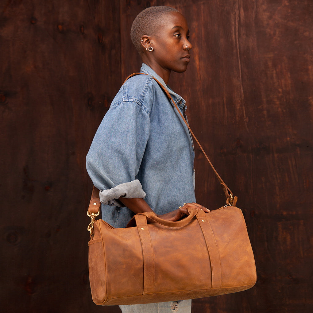 Pull-up Leather Explorer Duffle - Small - Sandstorm Kenya (KE)