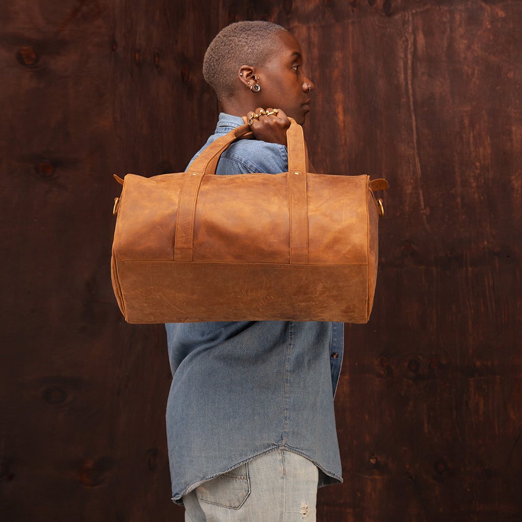Pull-up Leather Explorer Duffle - Small - Sandstorm Kenya (KE)