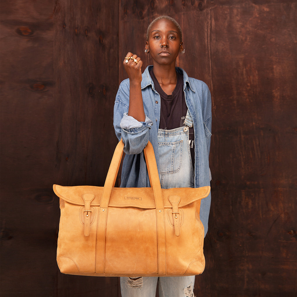 Pull-up Leather Weekender - Large - Sandstorm Kenya (KE)