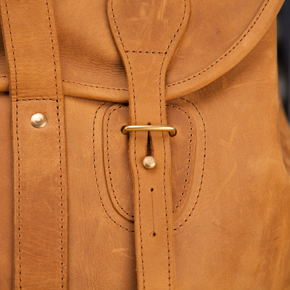 Pull-up Leather Weekender - Small - Sandstorm Kenya (KE)