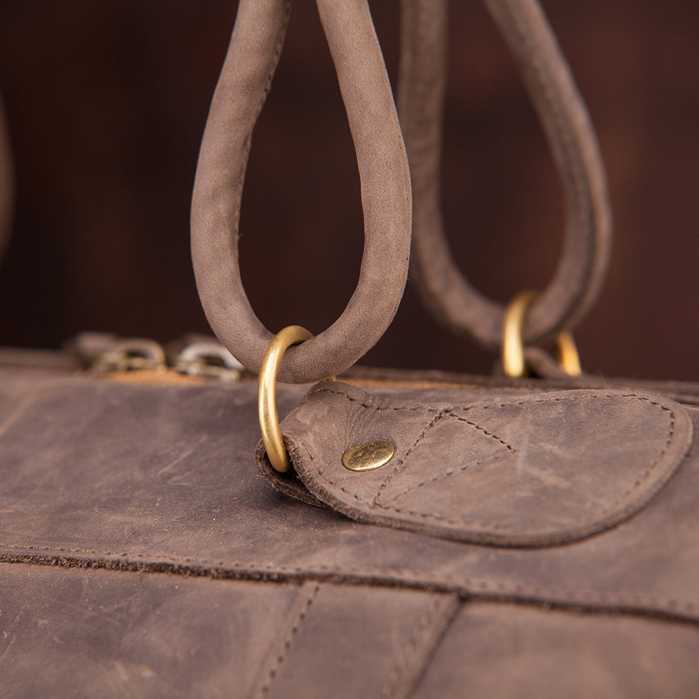 Pull-up Leather Odyssey Weekend Bag - Large - Sandstorm Kenya (KE)