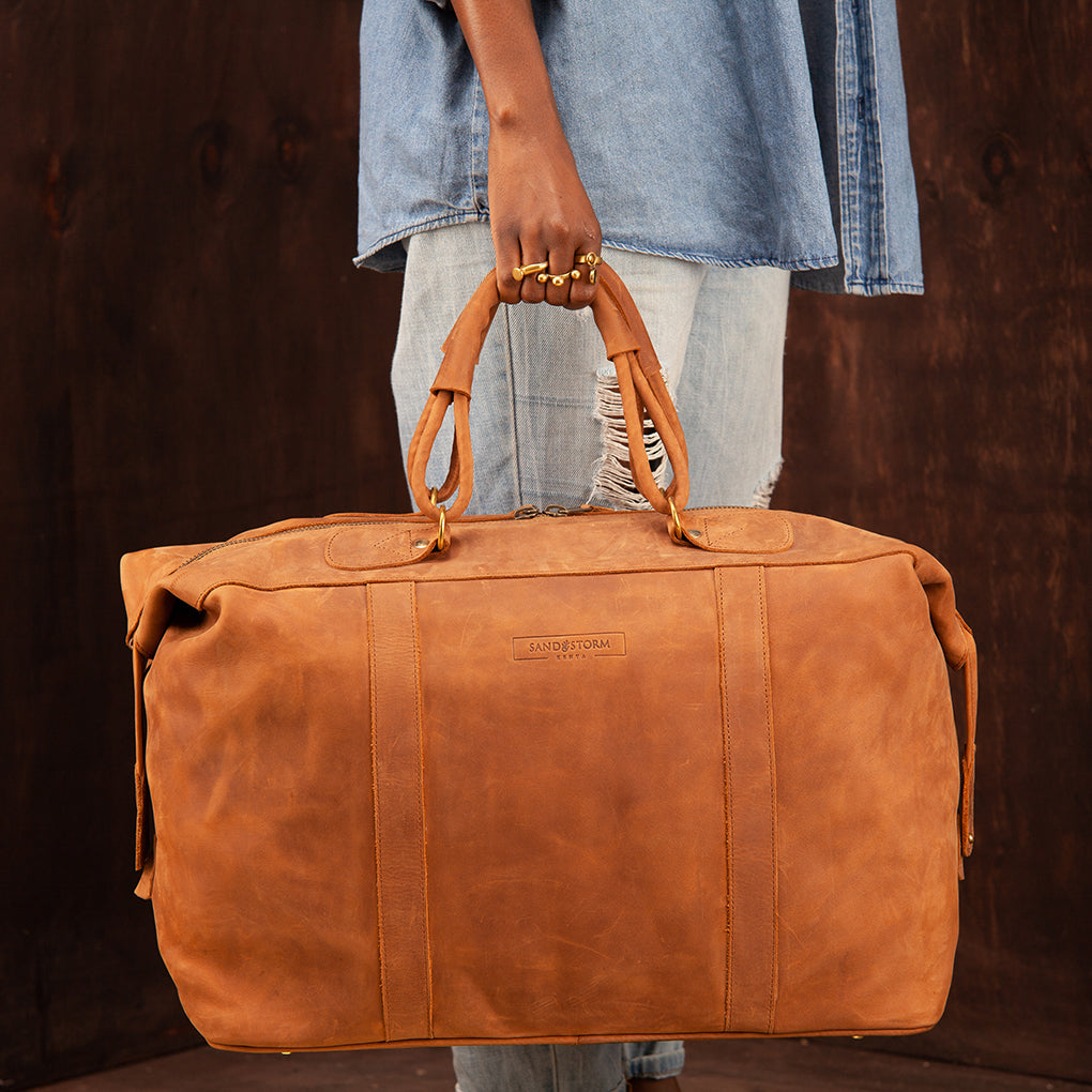Pull-up Leather Odyssey Weekend Bag - Large - Sandstorm Kenya (KE)