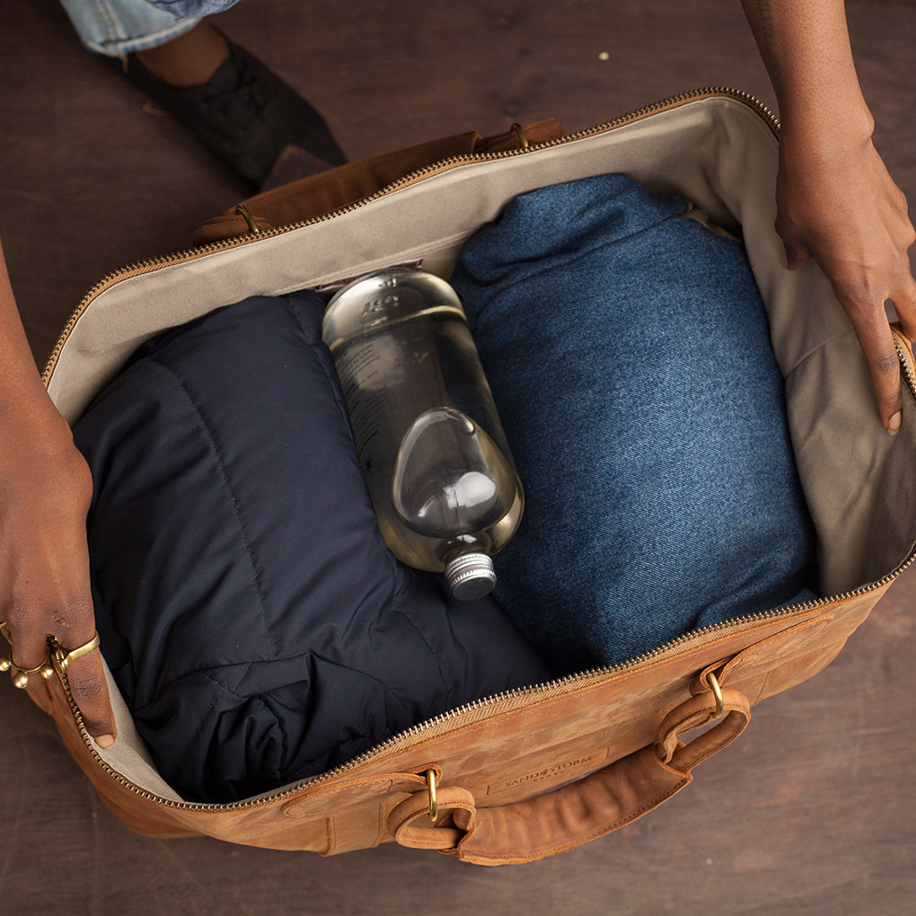 Pull-up Leather Odyssey Weekend Bag - Large - Sandstorm Kenya (KE)