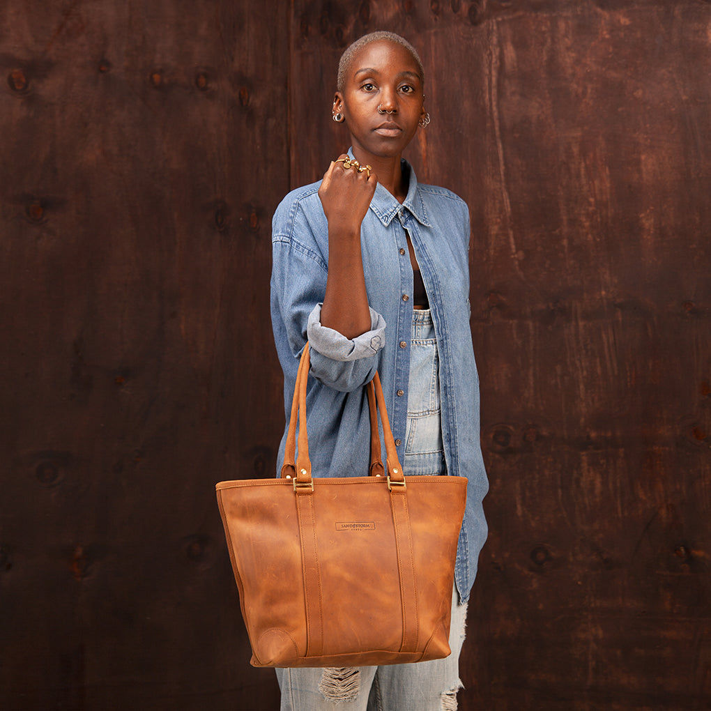 Pull-up Leather Everlyne Tote - Sandstorm Kenya (KE)