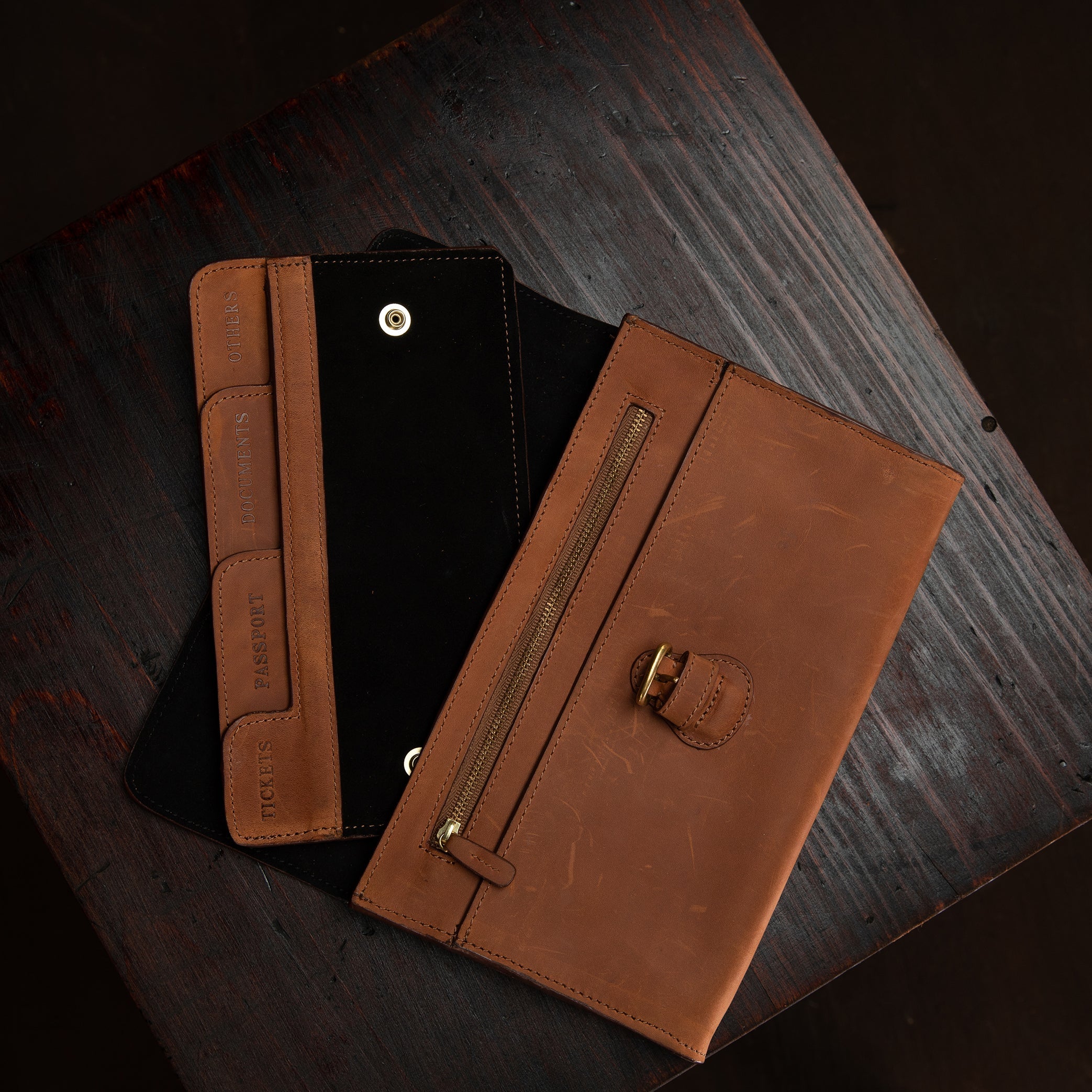 Pull-up Leather Document Organizer - Sandstorm Kenya (KE)