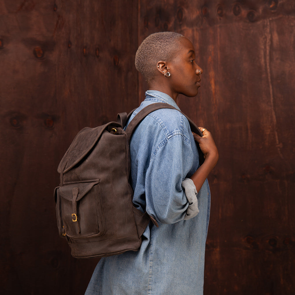 Pull-up Leather Moshi Backpack - Sandstorm Kenya (KE)