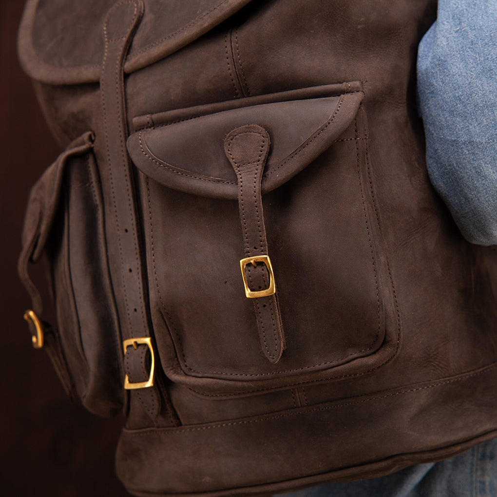 Pull-up Leather Moshi Backpack - Sandstorm Kenya (KE)
