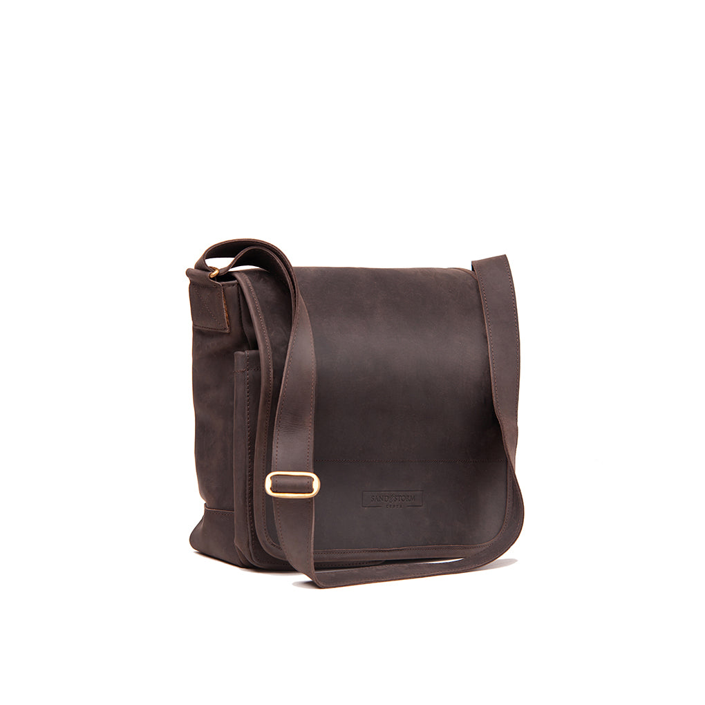 Pull-up Leather Jeremiah Messenger - Sandstorm Kenya (KE)