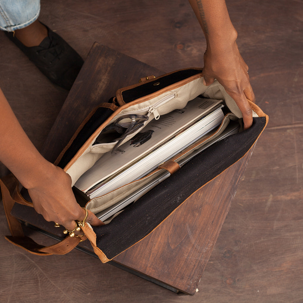 Canvas Dominic Satchel - Sandstorm Kenya (KE)