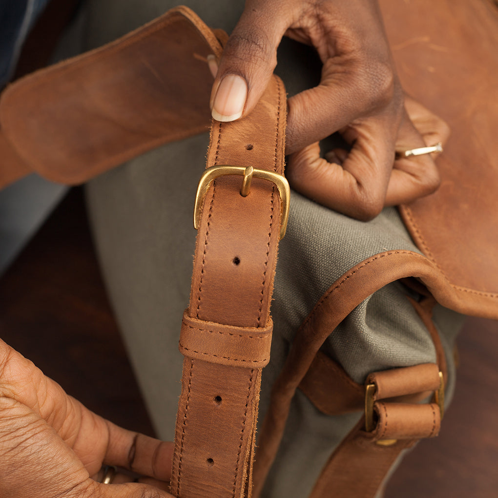 Canvas Dominic Satchel - Sandstorm Kenya (KE)