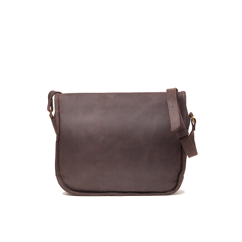 Pull-up Leather Dominic Satchel - Sandstorm Kenya (KE)