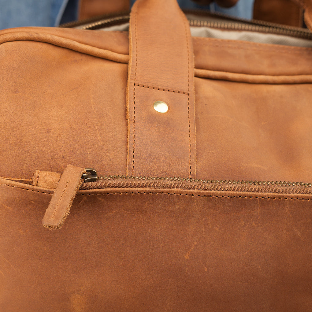 Pull-up Leather Sylvester Work Bag - Sandstorm Kenya (KE)