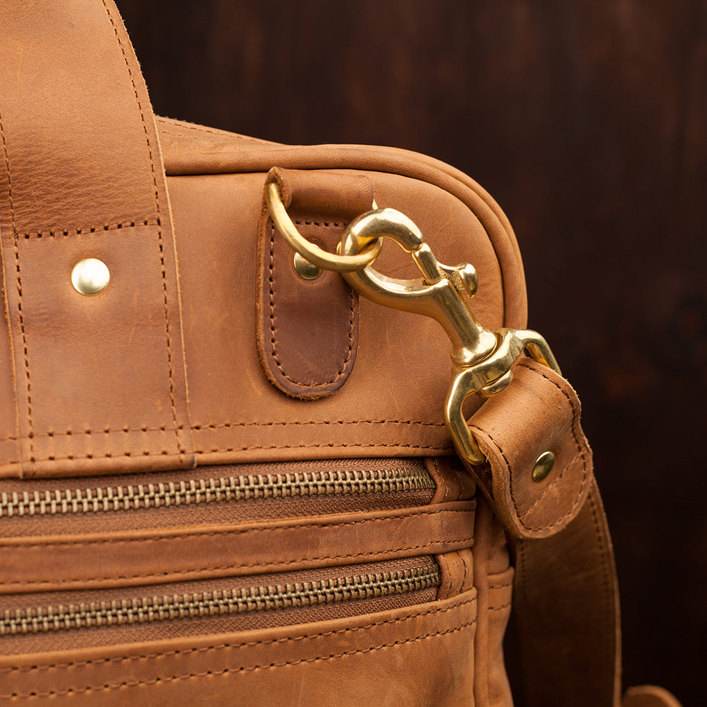 Pull-up Leather Sylvester Work Bag - Sandstorm Kenya (KE)