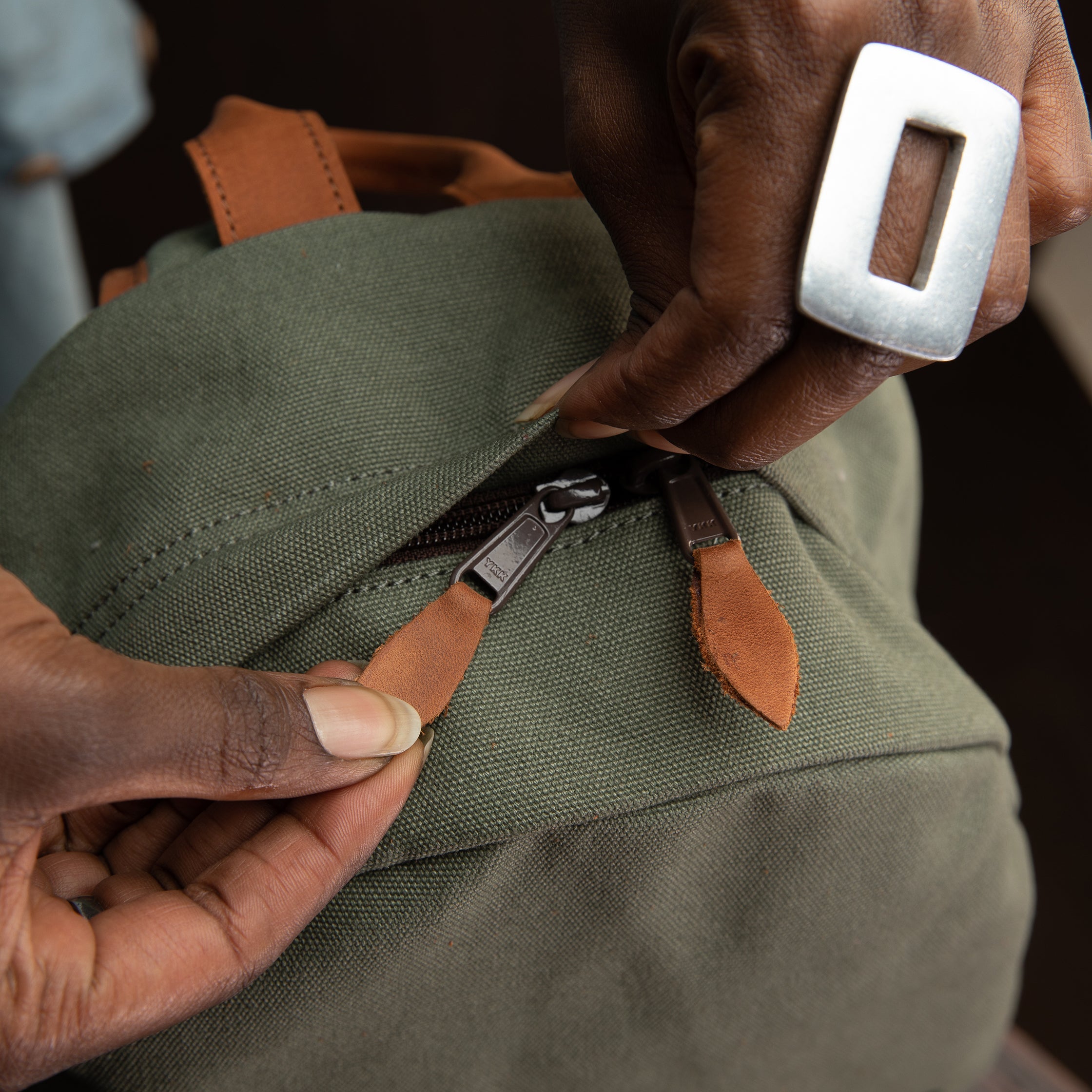 Canvas Hillary Backpack - Sandstorm Kenya (KE)