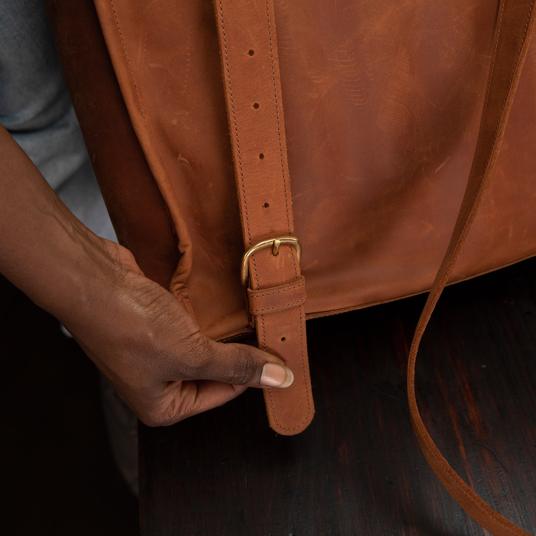 Pull-up Leather Keziah Backpack - Sandstorm Kenya (KE)