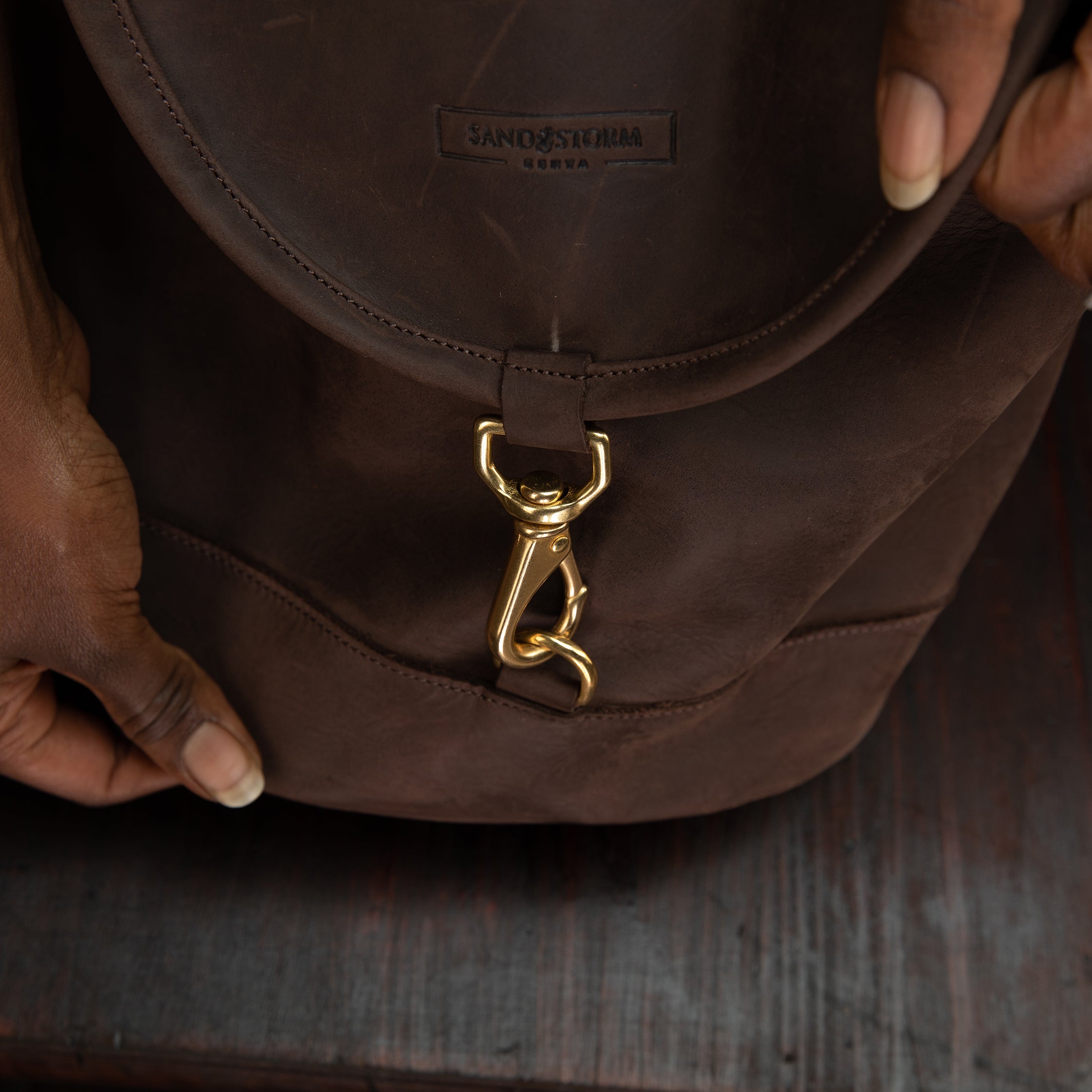 Pull-up Leather Cecilia Backpack - Sandstorm Kenya (KE)
