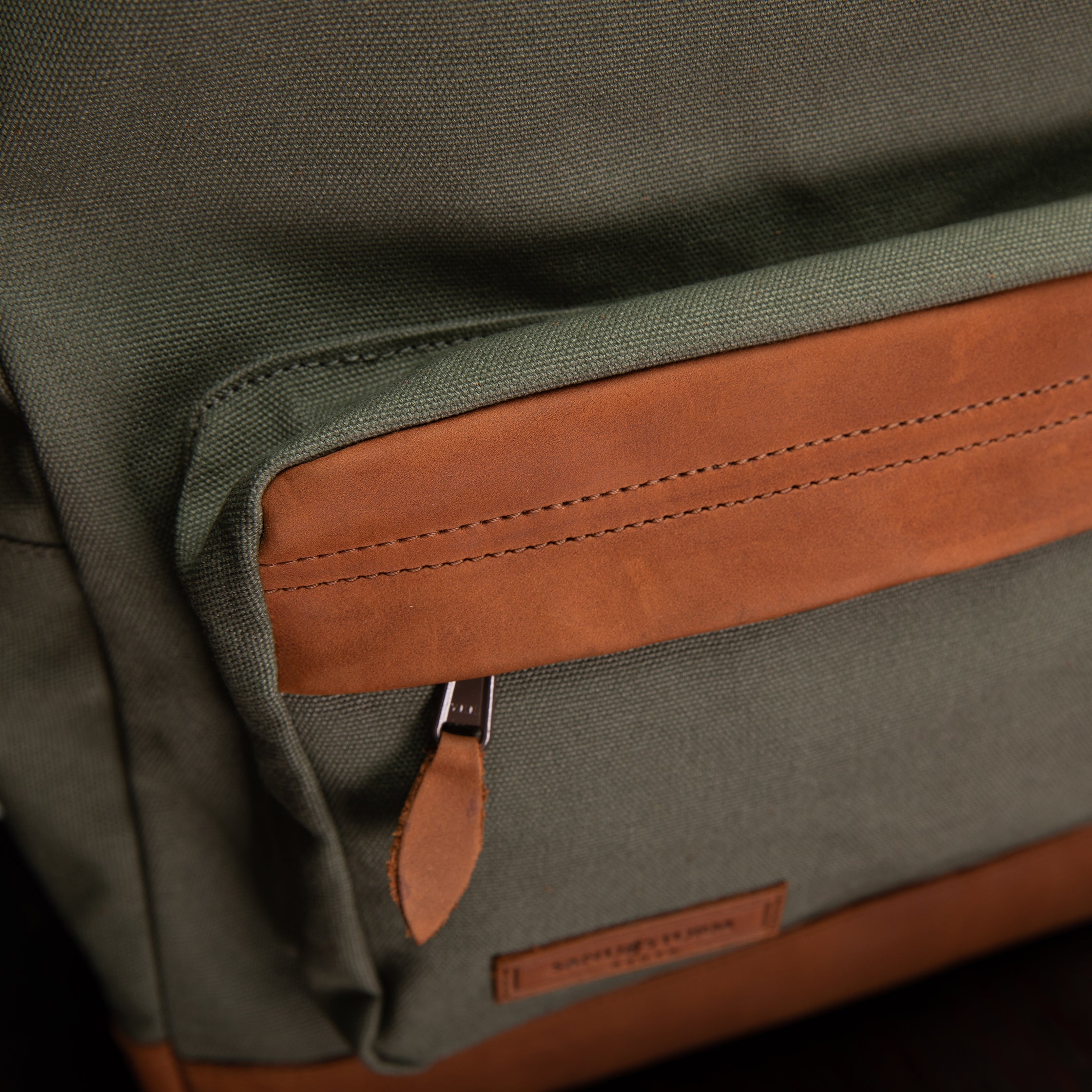 Canvas Hillary Backpack - Sandstorm Kenya (KE)