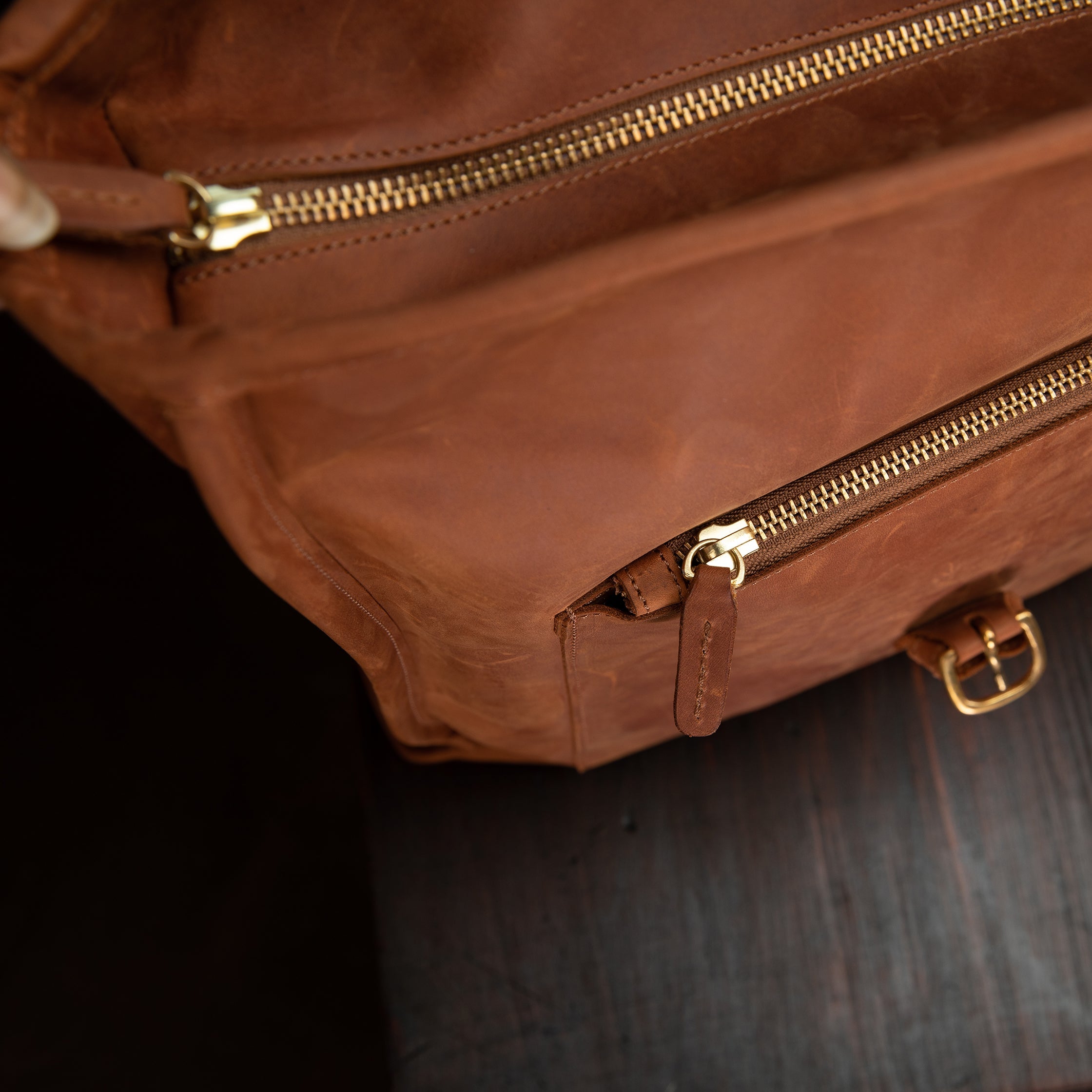 Pull-up Leather Keziah Backpack - Sandstorm Kenya (KE)