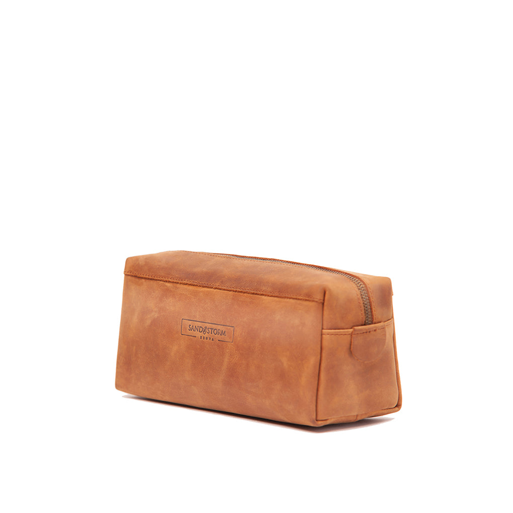 Pull-up Leather Weekend Washbag - Sandstorm Kenya (KE)
