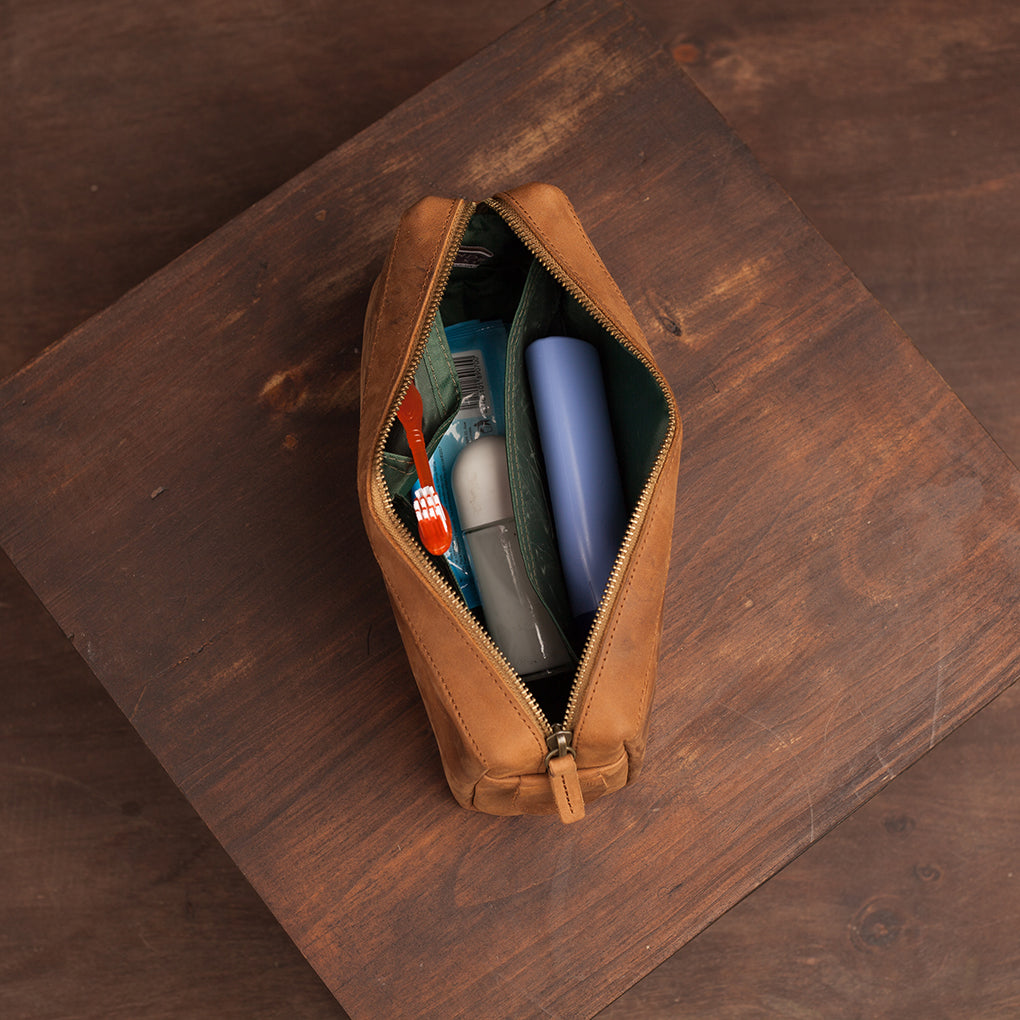 Pull-up Leather Small Washbag - Sandstorm Kenya (KE)