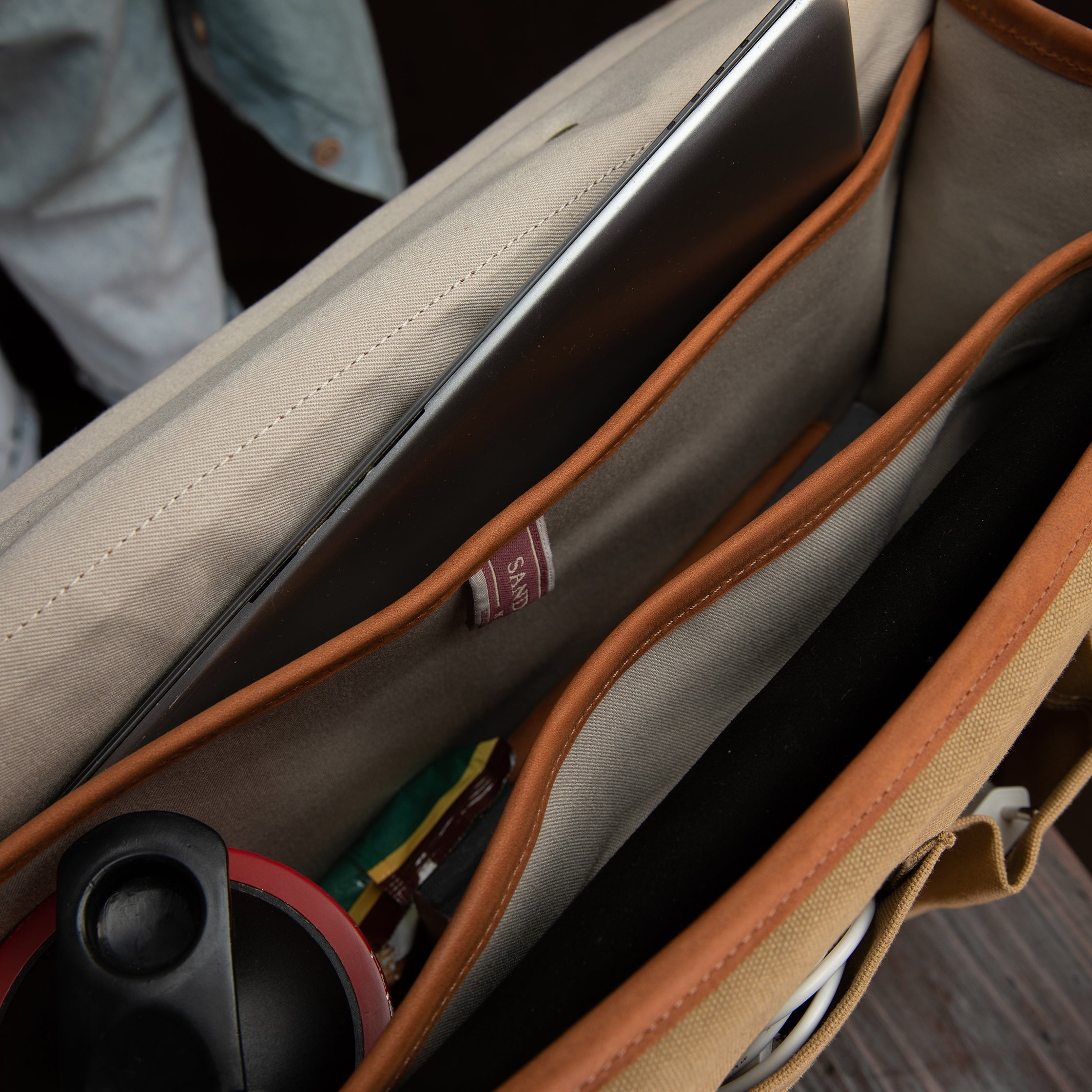 Canvas Executive Briefcase - Sandstorm Kenya (KE)