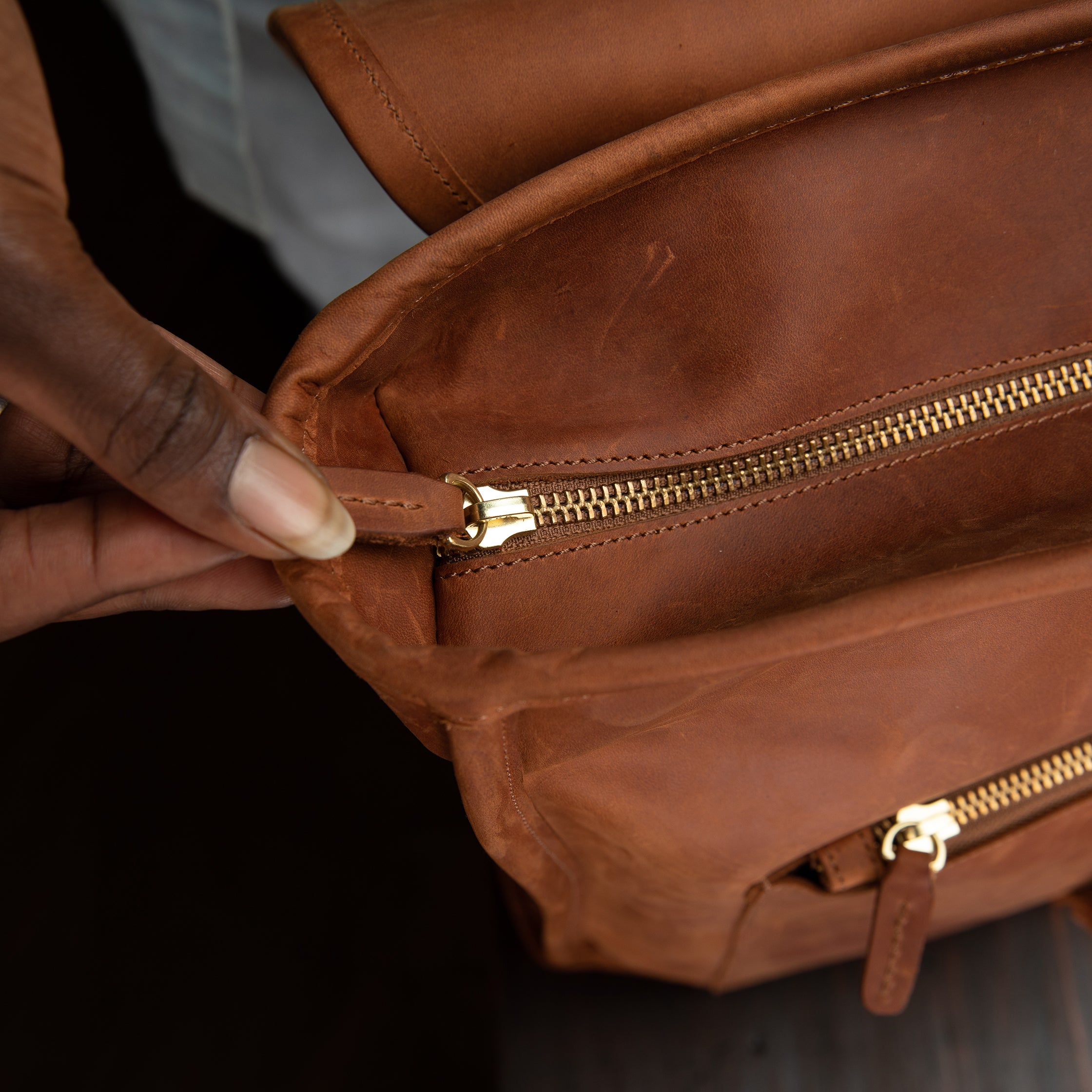 Pull-up Leather Keziah Backpack - Sandstorm Kenya (Intl)