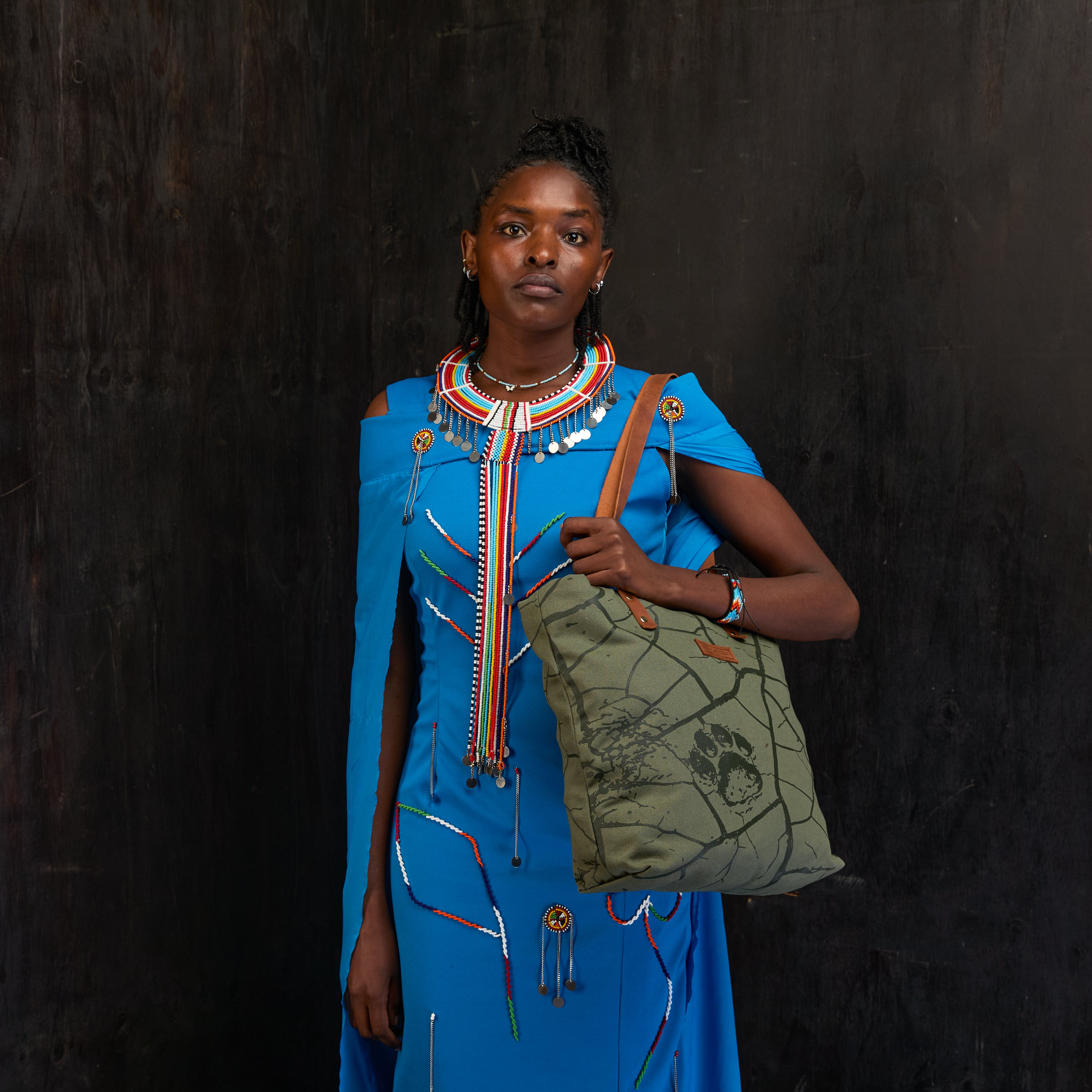 Dorothy tote x Lion Guardian (Journey)